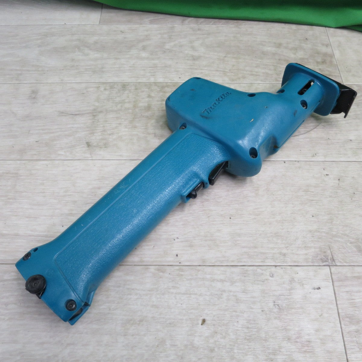 [送料無料] 3点まとめ売り☆makita マキタ ジグソー 4306 充電器 DC1414 電池レシプロソー 43900 電動 工具 DIY 大工 道具☆