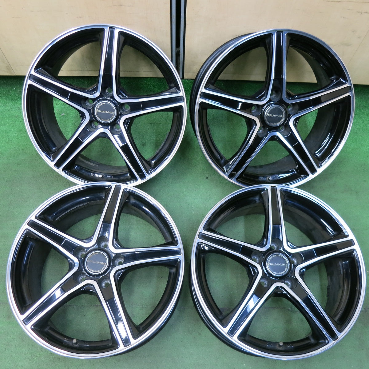 4本価格★BALMINUM バルミナ 17インチ ホイール 17×7J PCD114.3/5H★5042508SYホ