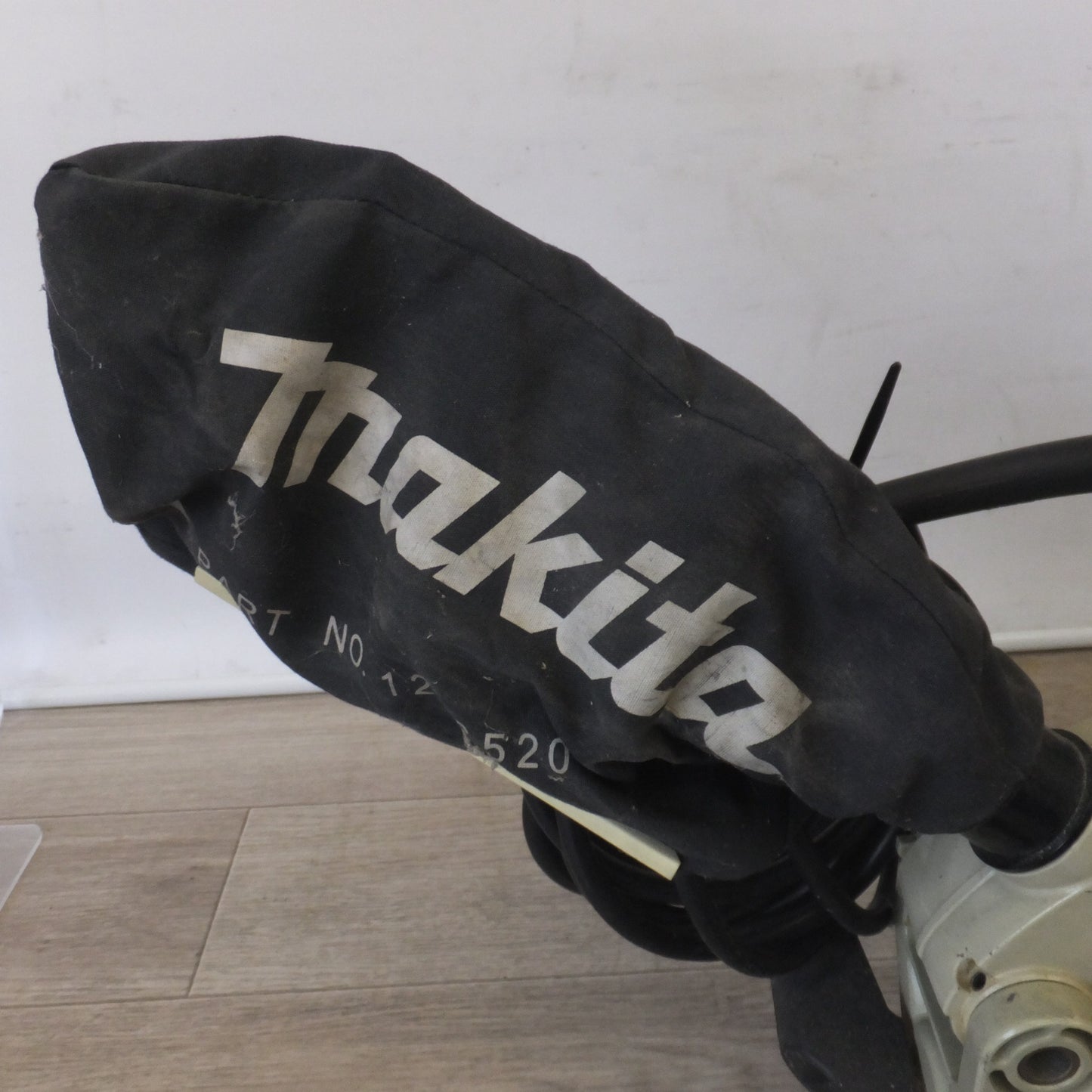 [送料無料] ★マキタ makita 216mm 卓上マルノコ LS0840FL　100V～ 11A 50-60Hz 1050W★