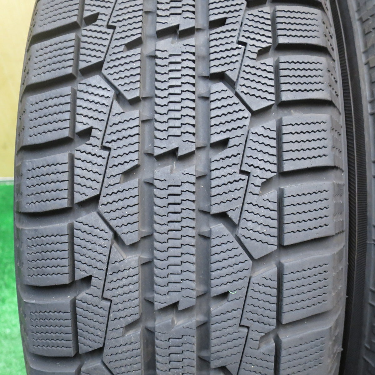 バリ溝！22年！キレイ！9.5分★スタッドレス 195/65R15 トーヨー オブザーブ ガリット GIZ Ti WHEELS 15インチ PCD114.3/5H★5111902NJス