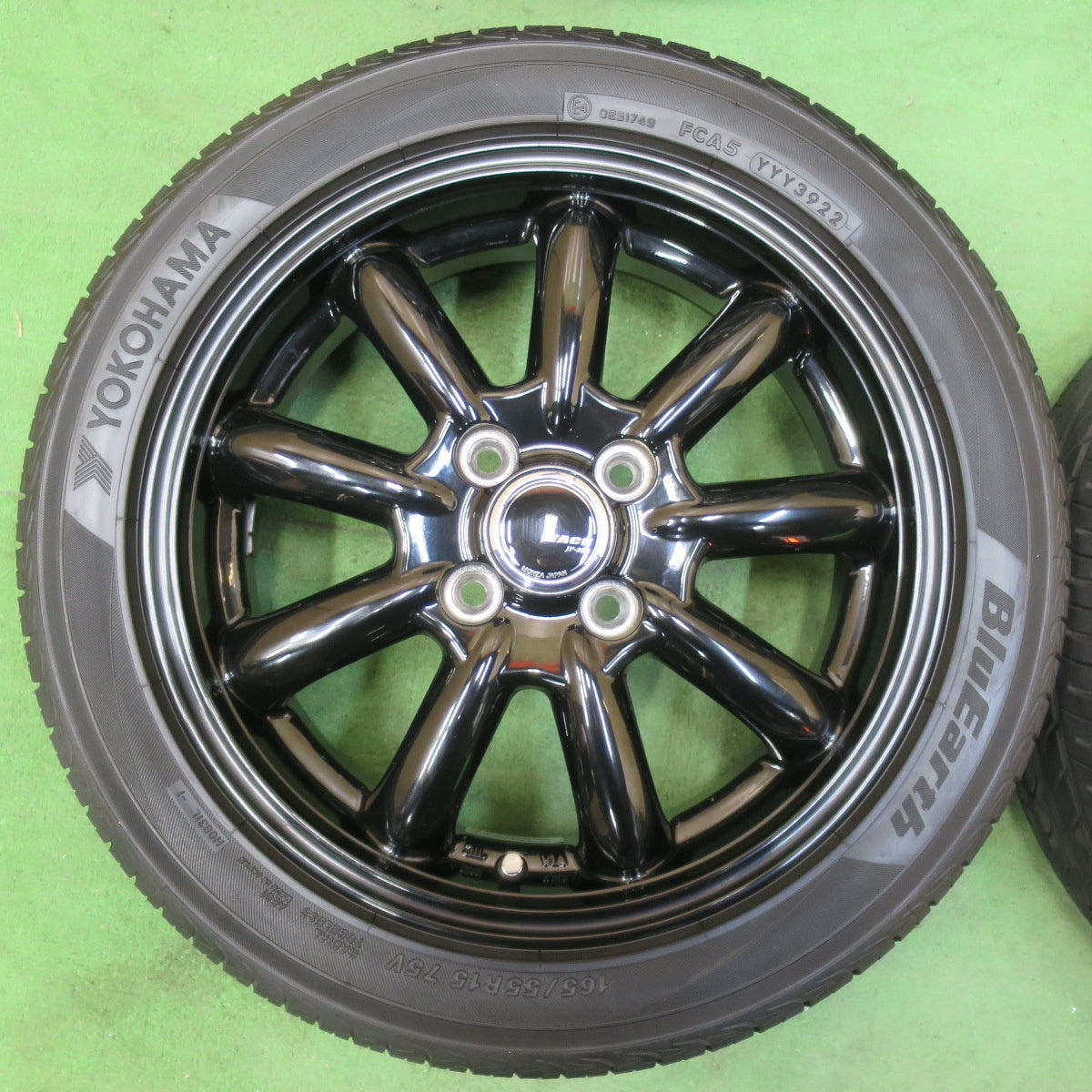 [送料無料] キレイ！22年★165/55R15 ヨコハマ ブルーアース AE01 ZACK JP-209 MONZA N-BOX タント ムーヴ 等 軽自動車 PCD100/4H★5022117イノ