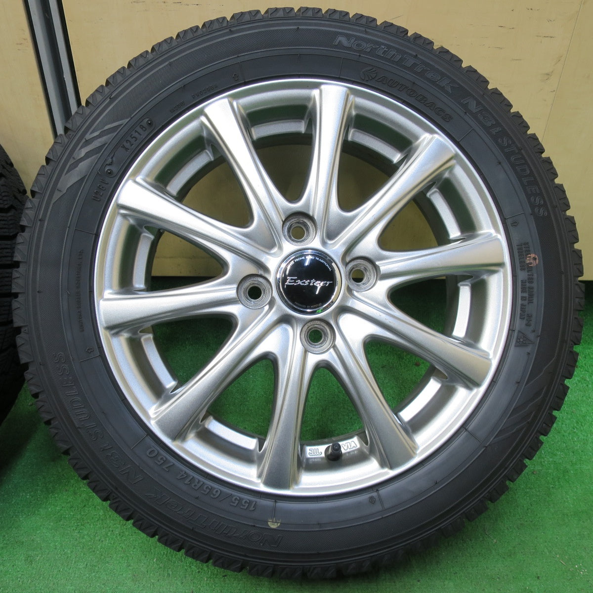 *送料無料* バリ溝！キレイ！9.5分★スタッドレス 155/65R14 オートバックス ノーストレック N3i Exceeder エクシーダー 14インチ PCD100/4H★4080107イス