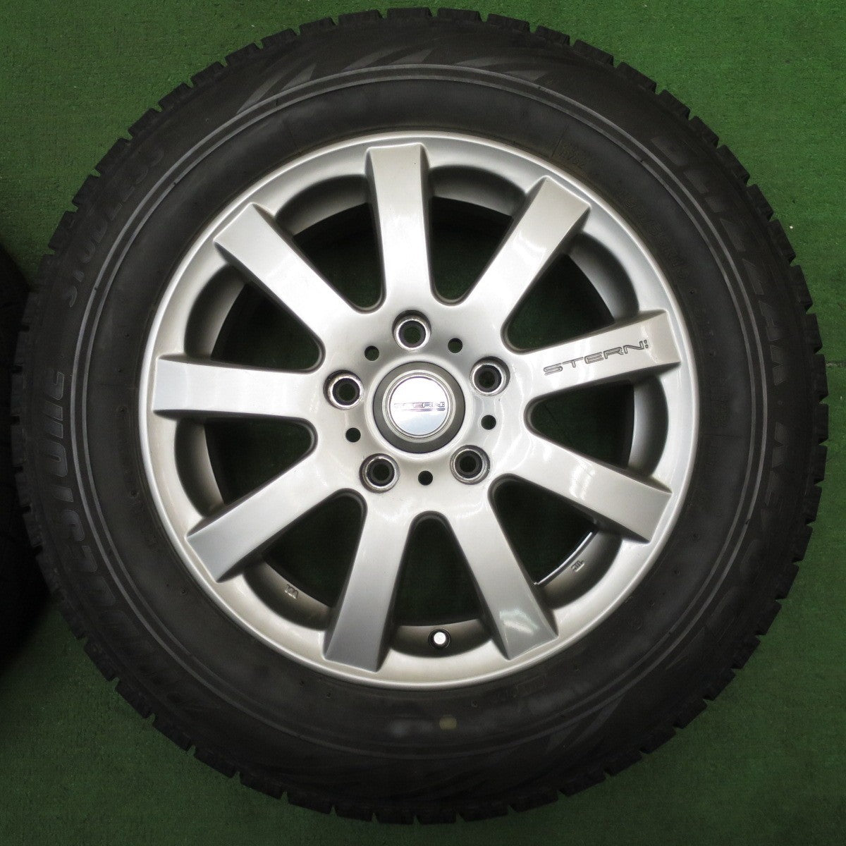 バリ溝！8.5分★スタッドレス 195/65R15 ブリヂストン ブリザック REVO GZ STERN S52 APIS 15インチ シュテルン PCD114.3/5H★5062103NJス