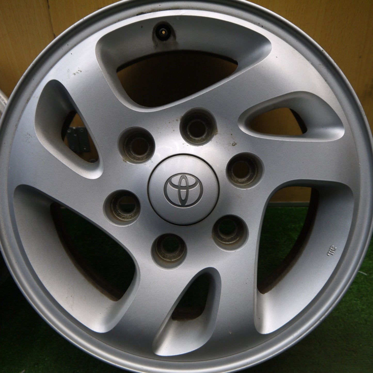 4本価格★トヨタ ハイエース レジアス 純正 ホイール 15インチ 15×6JJ PCD139.7/6H★6032508Hホ