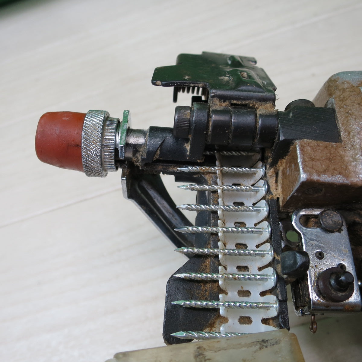 [送料無料] ☆兼松 カネマツ 釘打機 KDN-32L エアー ツール 工具 釘打ち機 エア ネイラ デュオ ファスト☆
