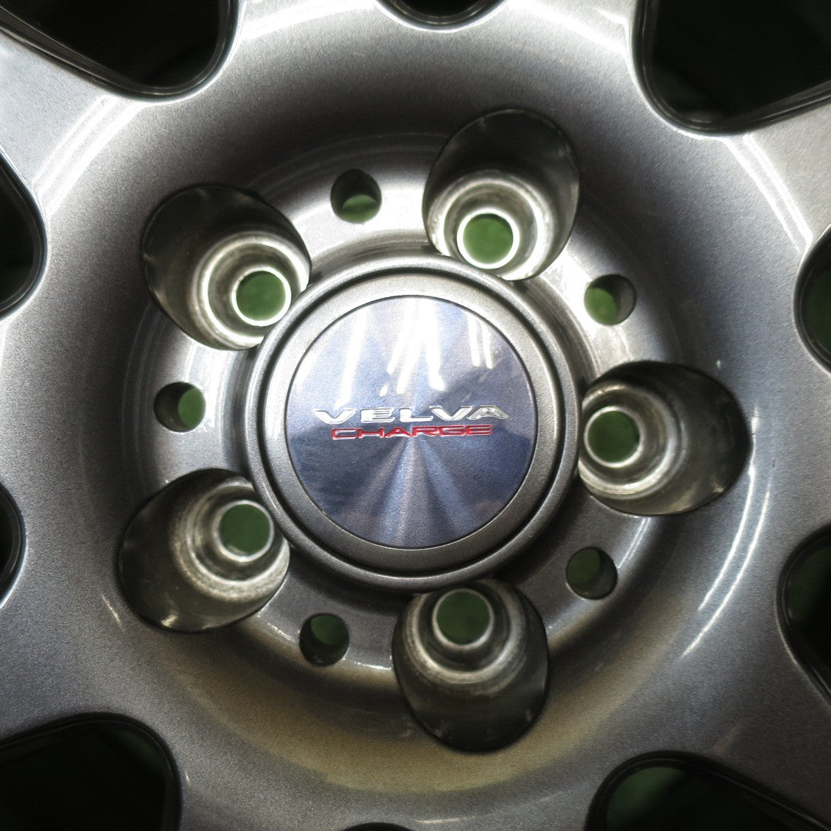 バリ溝！23年！キレイ！9.5分◎プリウス 等 195/65R15 スタッドレス オートバックス ノーストレック N5 VELVA CHARGE ヴェルヴァ 15インチ PCD100/5H◎6090703NJス