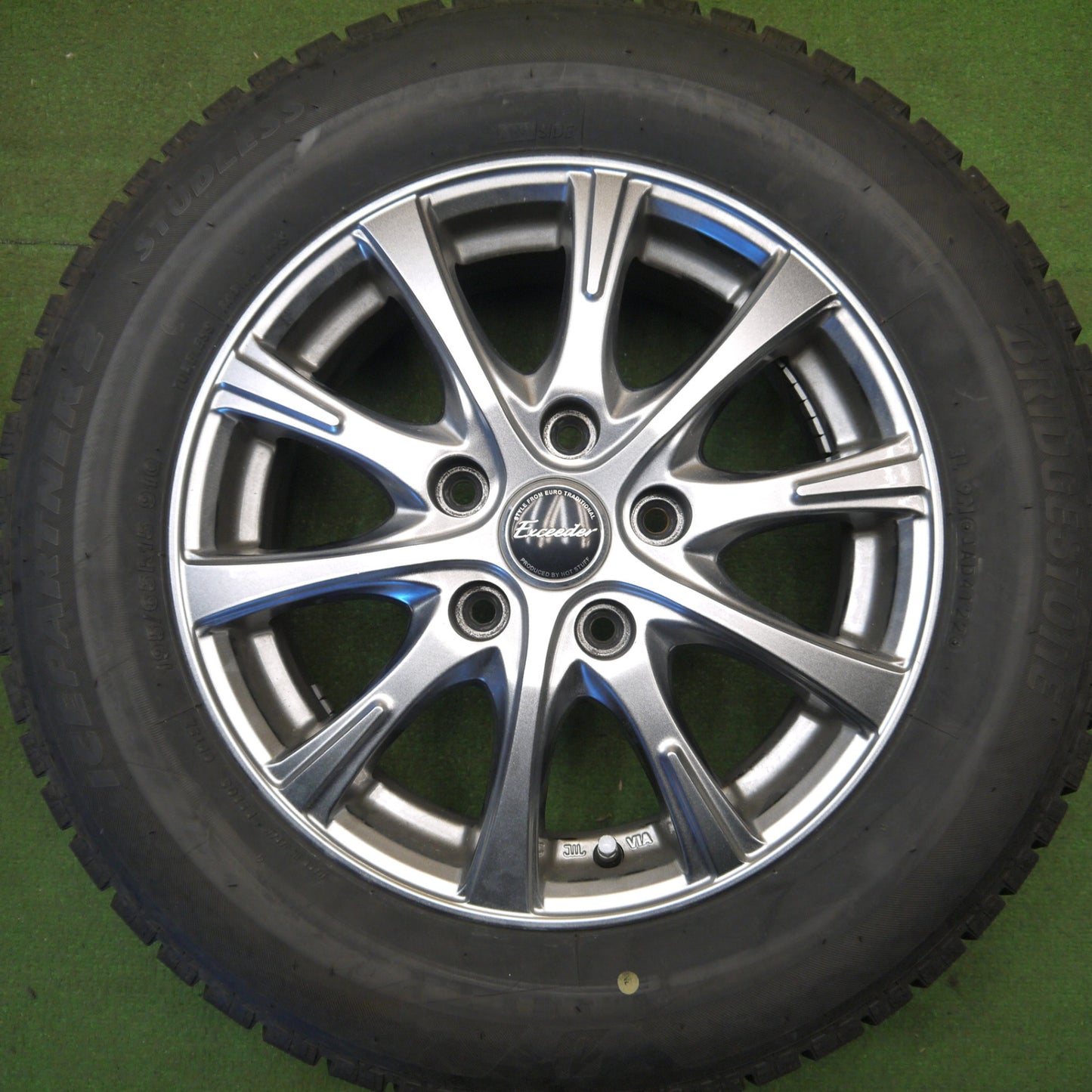 バリ溝！22年！キレイ！9分★スタッドレス 195/65R15 ブリヂストン アイスパートナー2 Exceeder エクシーダー 15インチ PCD114.3/5H★6032407Hス