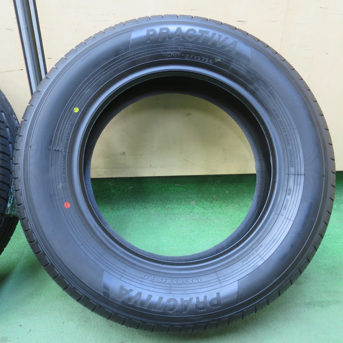 未使用！24年★195/65R15 プラクティバ BP01 ヨコハマ 製 PRACTIVA 15インチ タイヤ プリウス カローラ セレナ オーリス 等★6022311イノタ
