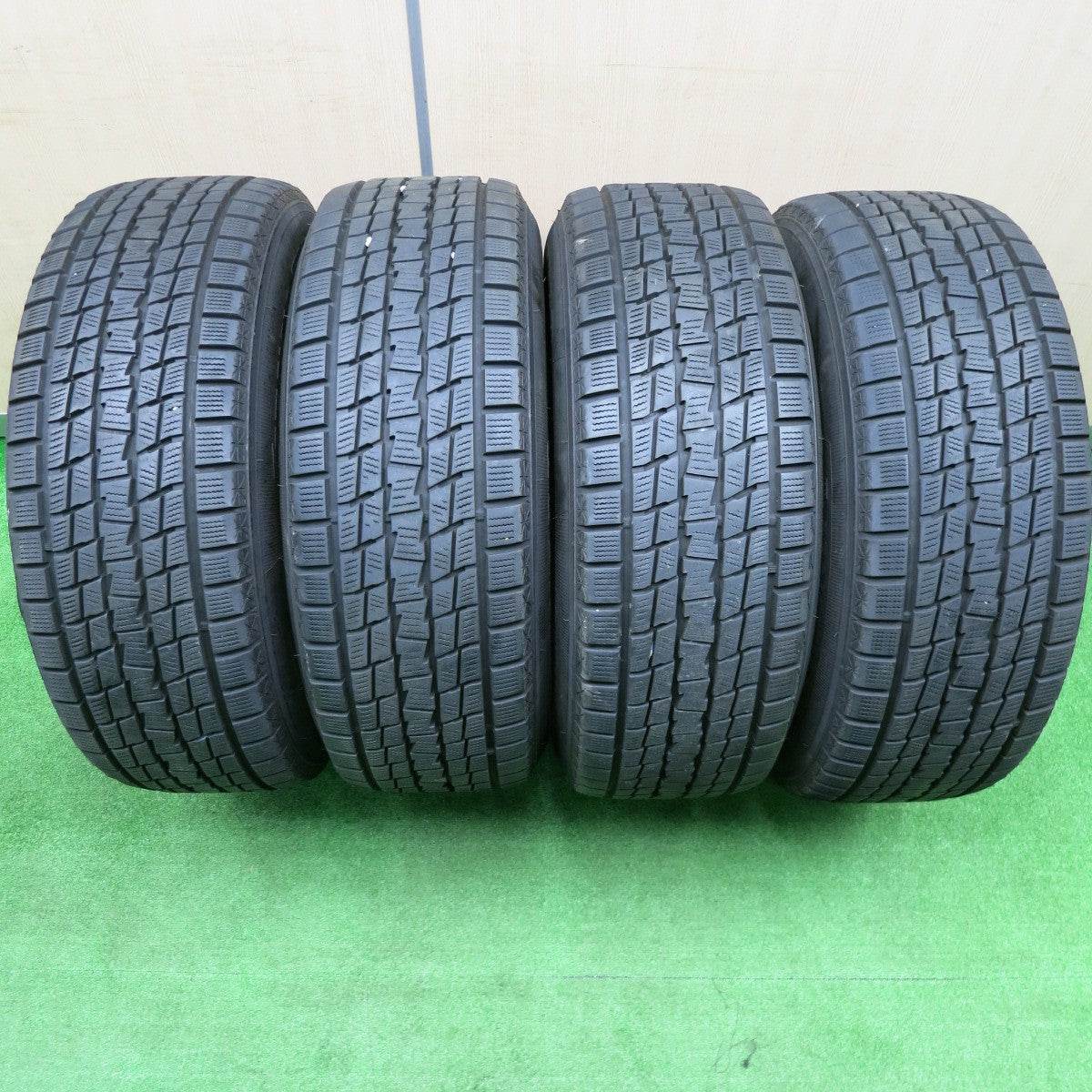 [送料無料] バリ溝！21年！キレイ！9分★トヨタ 125系 ハイラックス 純正 ENKEI 265/65R17 スタッドレス グッドイヤー アイスナビ SUV エンケイ PCD139.7/6H★4102503NJス