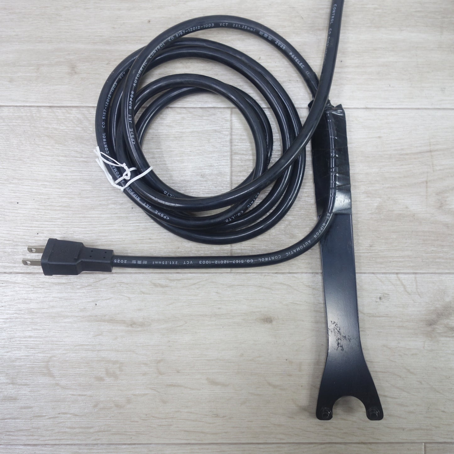 [送料無料] キレイ◆マキタ 150mm 電子 ディスクグラインダ 9566CV 電動 工具 研削 研摩 研磨 機 コード式 100V makita◆