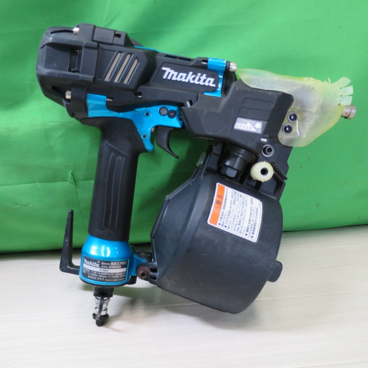 [送料無料] ☆マキタ 65mm 高圧 エア 釘打 AN636H M エアー ツール 工具 釘打機 釘打ち機 makita☆