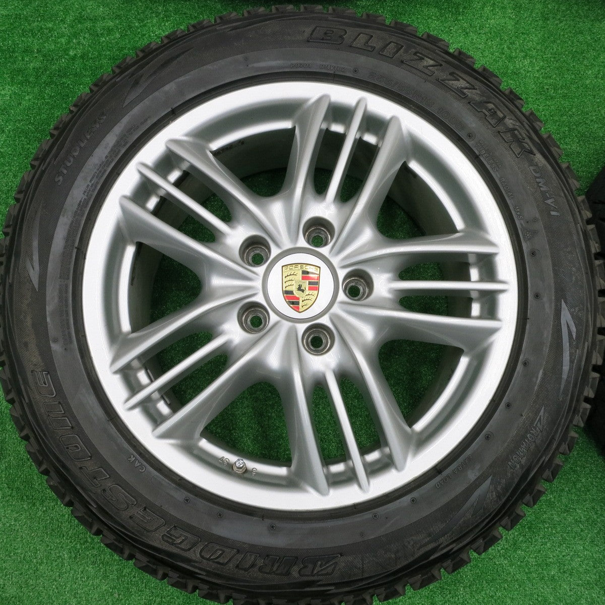 *送料無料* バリ溝！9.5分★ポルシェ 957 カイエン S 純正 BBS RD322 255/55R18 スタッドレス ブリヂストン ブリザック DM-V1 PCD130/5H★4072501HAス