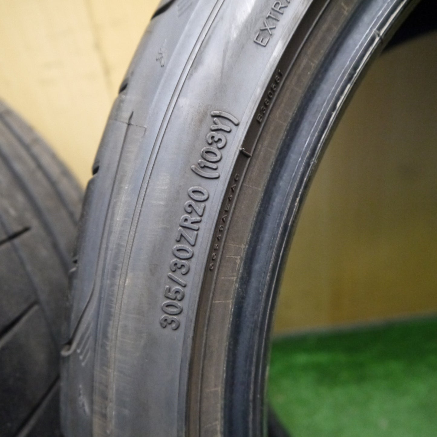バリ溝！22年！9分！2本★305/30R20 グッドイヤー イーグル F1 SuperSport タイヤ 20インチ ポルシェ 911 フェラーリ 488 等★6032501Hノタ