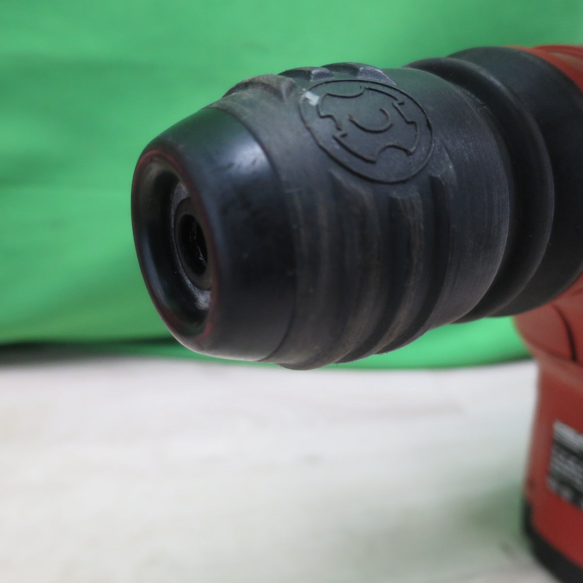 [送料無料] キレイ！付属品付き☆ヒルティ HILTI ロータリー ハンマー ドリル TE 7-C & 集じんシステム TE DRS-M セット ビット ケース付き 穴あけ はつり 電動 工具☆