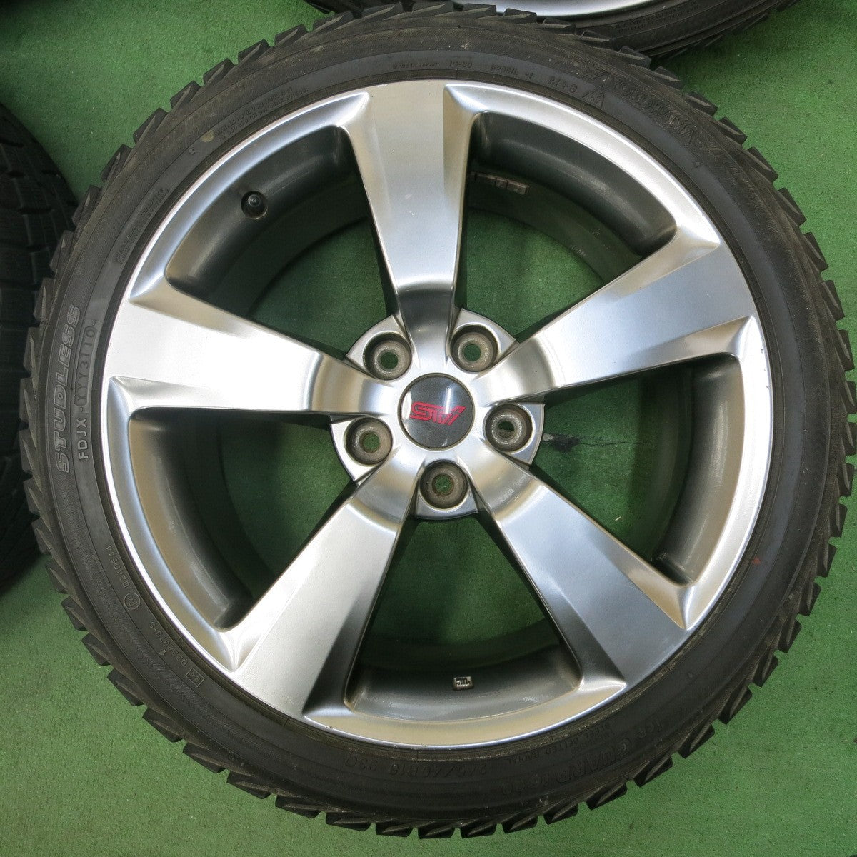 [送料無料] バリ溝！9.5分★スバル インプレッサ WRX STI 純正 245/40R18 スタッドレス ヨコハマ アイスガード iG30 PCD114.3/5H★4111201SYス