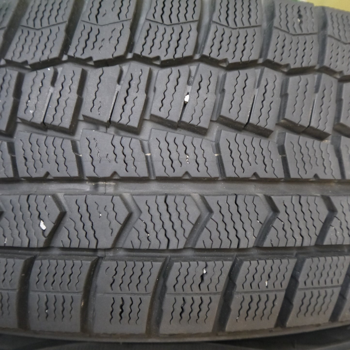 バリ溝！9.5分★スタッドレス 195/65R15 ダンロップ ウインターマックス WM02 giro ギロ 15インチ PCD100 114.3/5H マルチ★5101506Hス