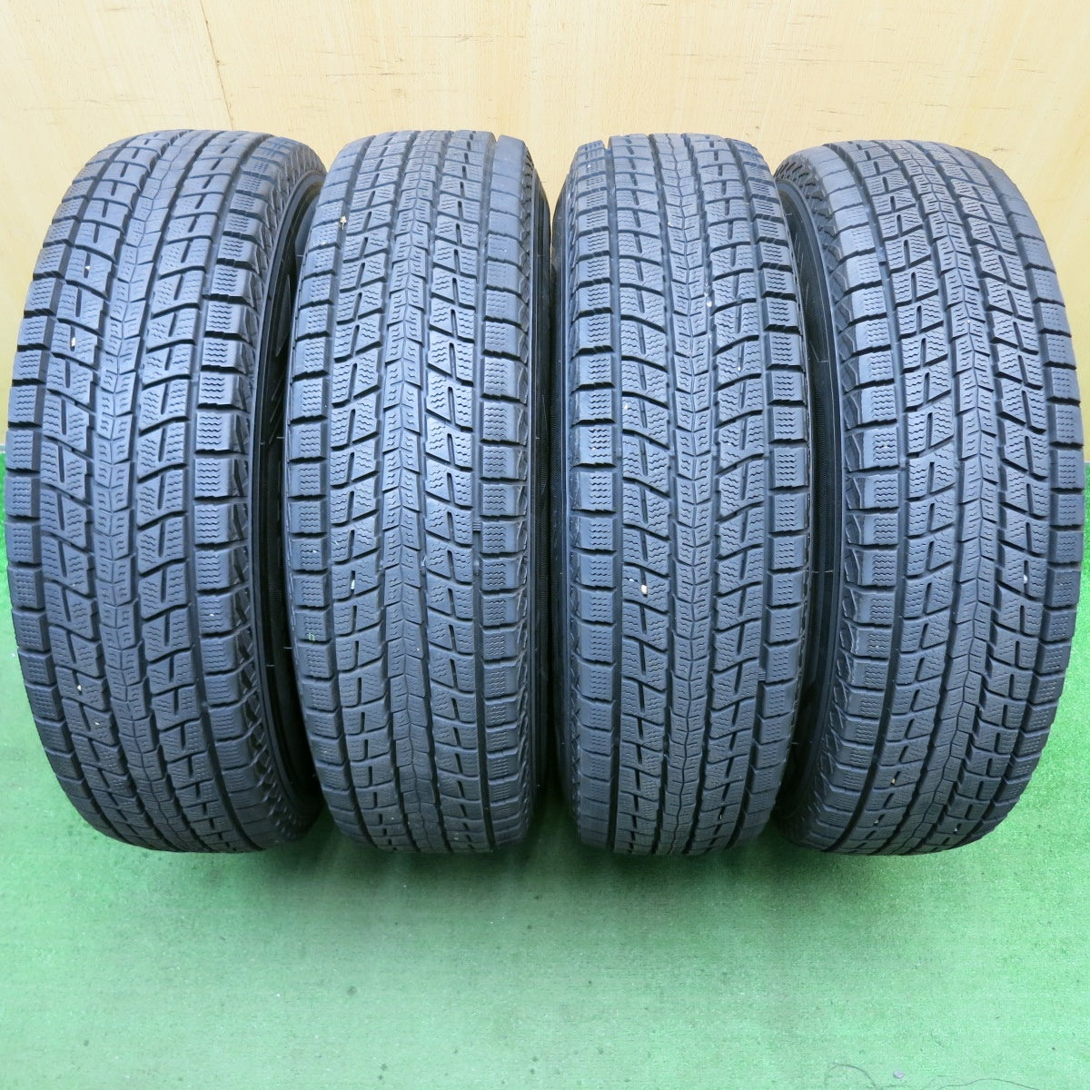 バリ溝！9分★日産 キャラバン 純正 スチール 195/80R15 スタッドレス ダンロップ ウインターマックス SJ8 15インチ PCD139.7/6H★5062204HAス