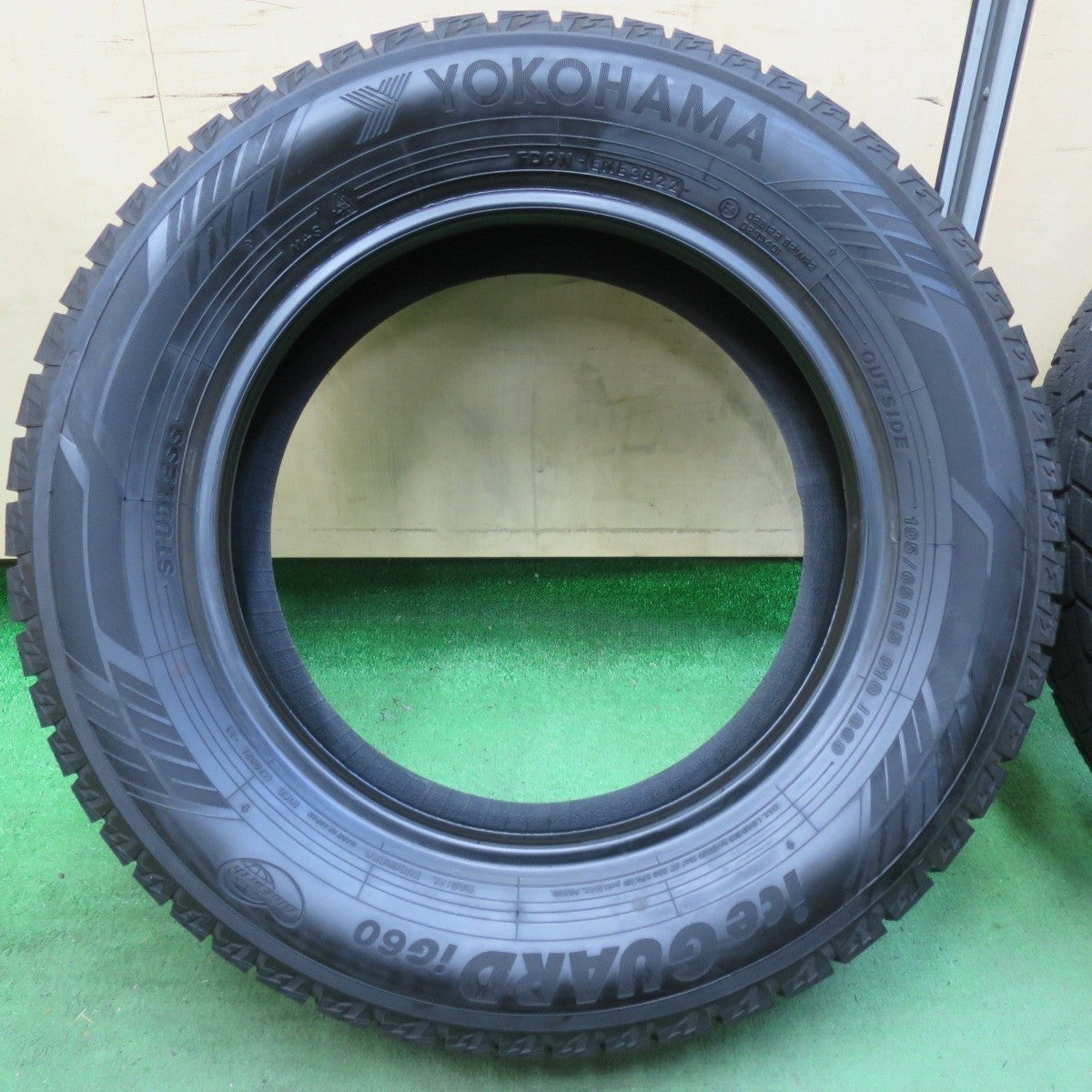 バリ溝！22年！ほぼ10分★スタッドレス 195/65R15 ヨコハマ アイスガード iG60 タイヤ 15インチ プリウス ノア ヴォクシー 等★5021510イスタ
