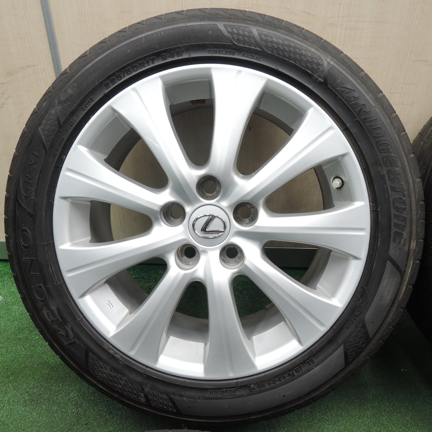 *送料無料* センサー付★レクサス RC300h GS300h 純正 225/50R17 ブリヂストン レグノ GR-XI 17インチ PCD114.3/5H★4031904TNノ