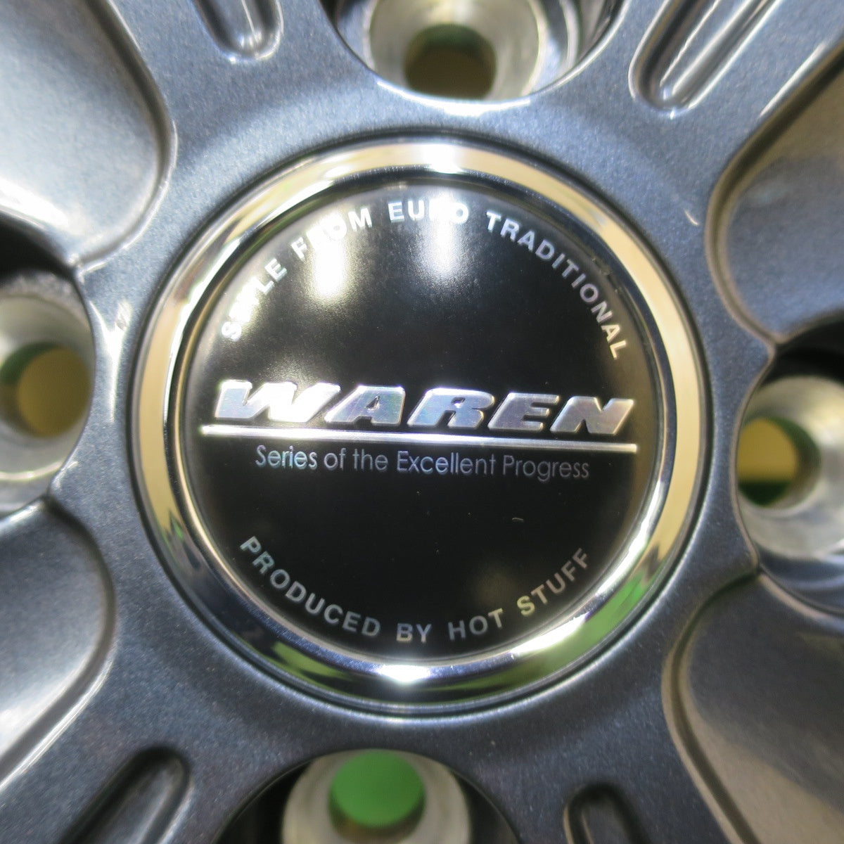 バリ溝！22年！キレイ！9.5分以上★スタッドレス 175/65R14 ハンコック ウインター アイセプト IZ2A WAREN W05 ヴァーレン 14インチ PCD100/4H★5101610イス