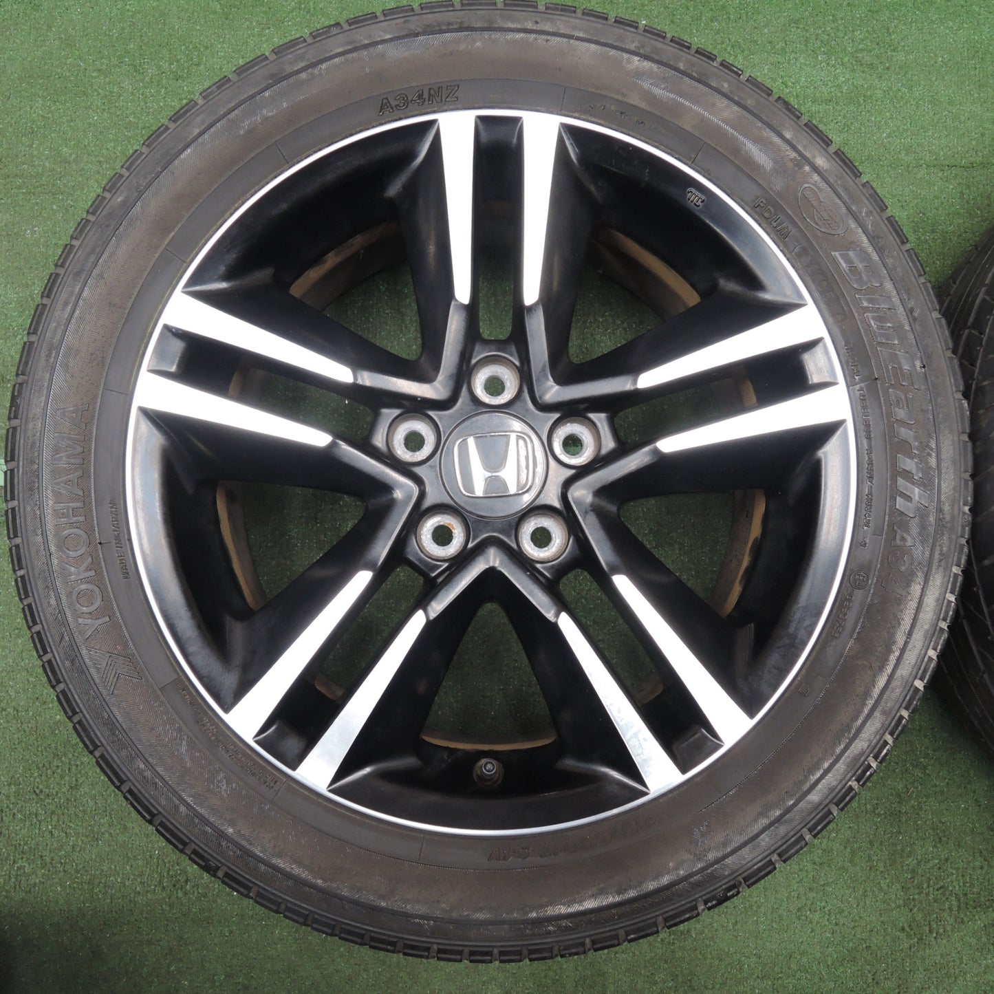 *送料無料* 4本価格★ホンダ オデッセイ 純正 215/55R17 ヨコハマ ブルーアース A34 17インチ PCD114.3/5H★4030408NJノ