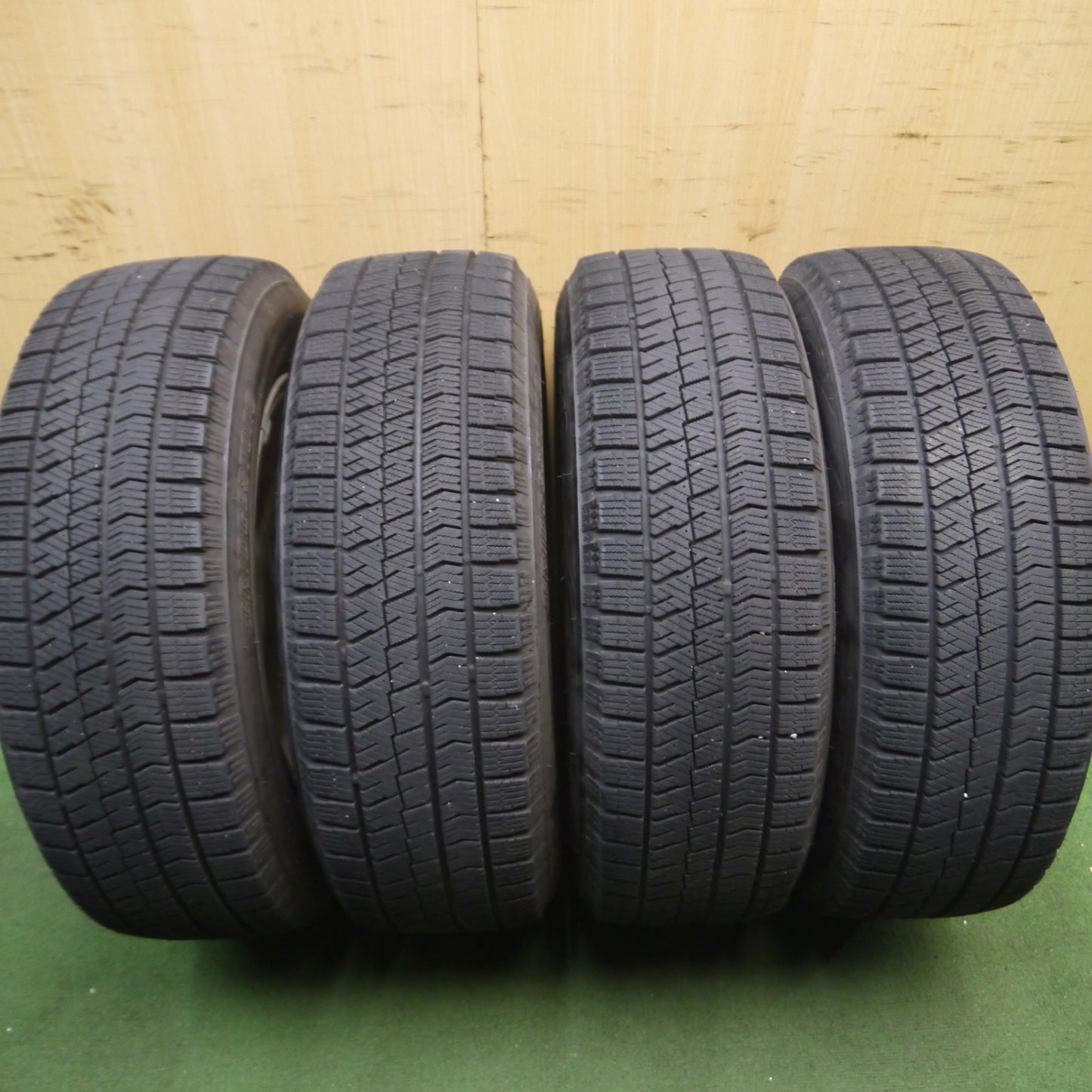 *送料無料* バリ溝！20年！キレイ！9分★スタッドレス 195/65R15 ブリヂストン ブリザック VRX2 JOKER ジョーカー 15インチ PCD114.3/5H★4040815Hス