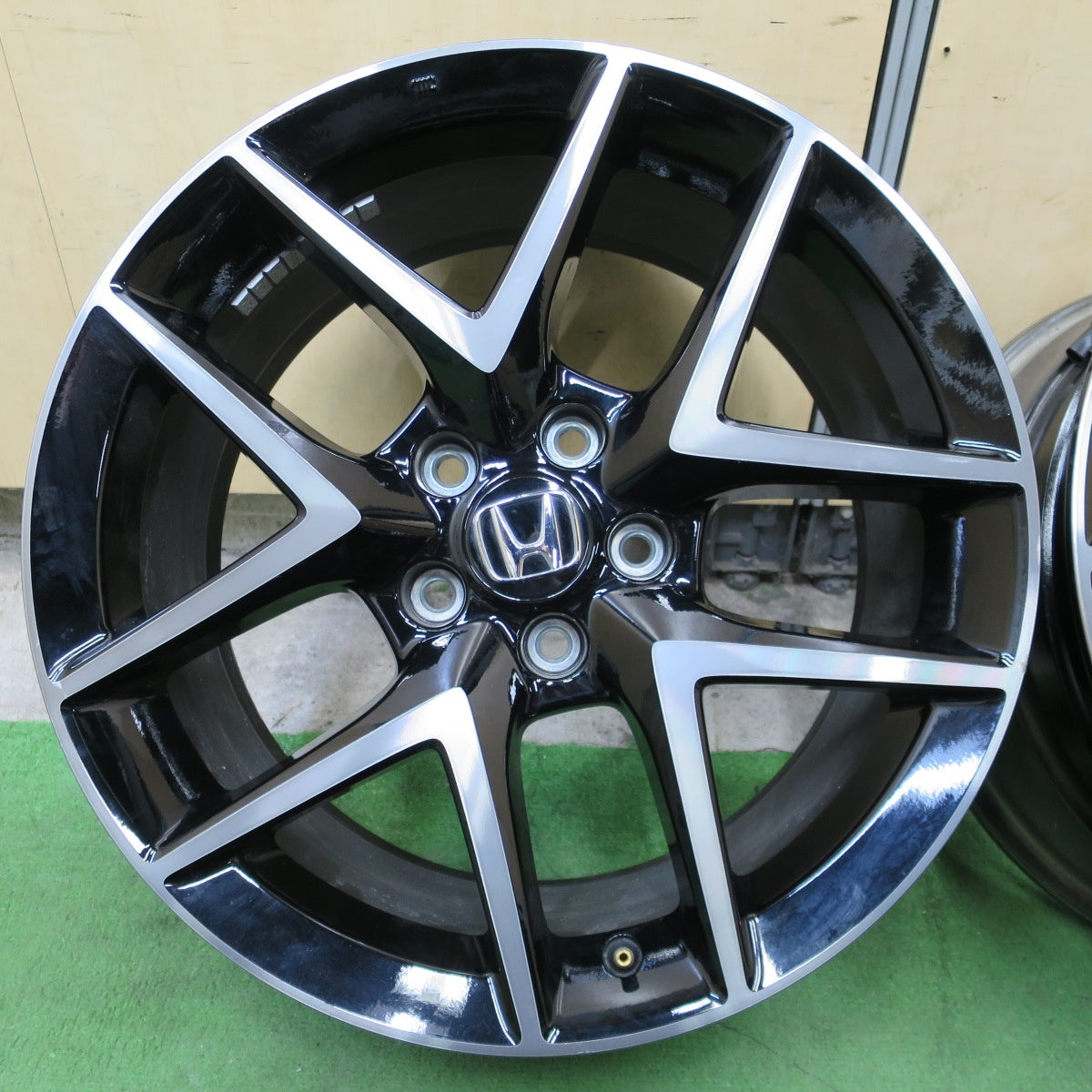 4本価格！付属品 消音装置 付き◎ホンダ FL1 FL4 シビック 純正 ホイール 18インチ 18×8J PCD114.3/5H◎6082402NGホ