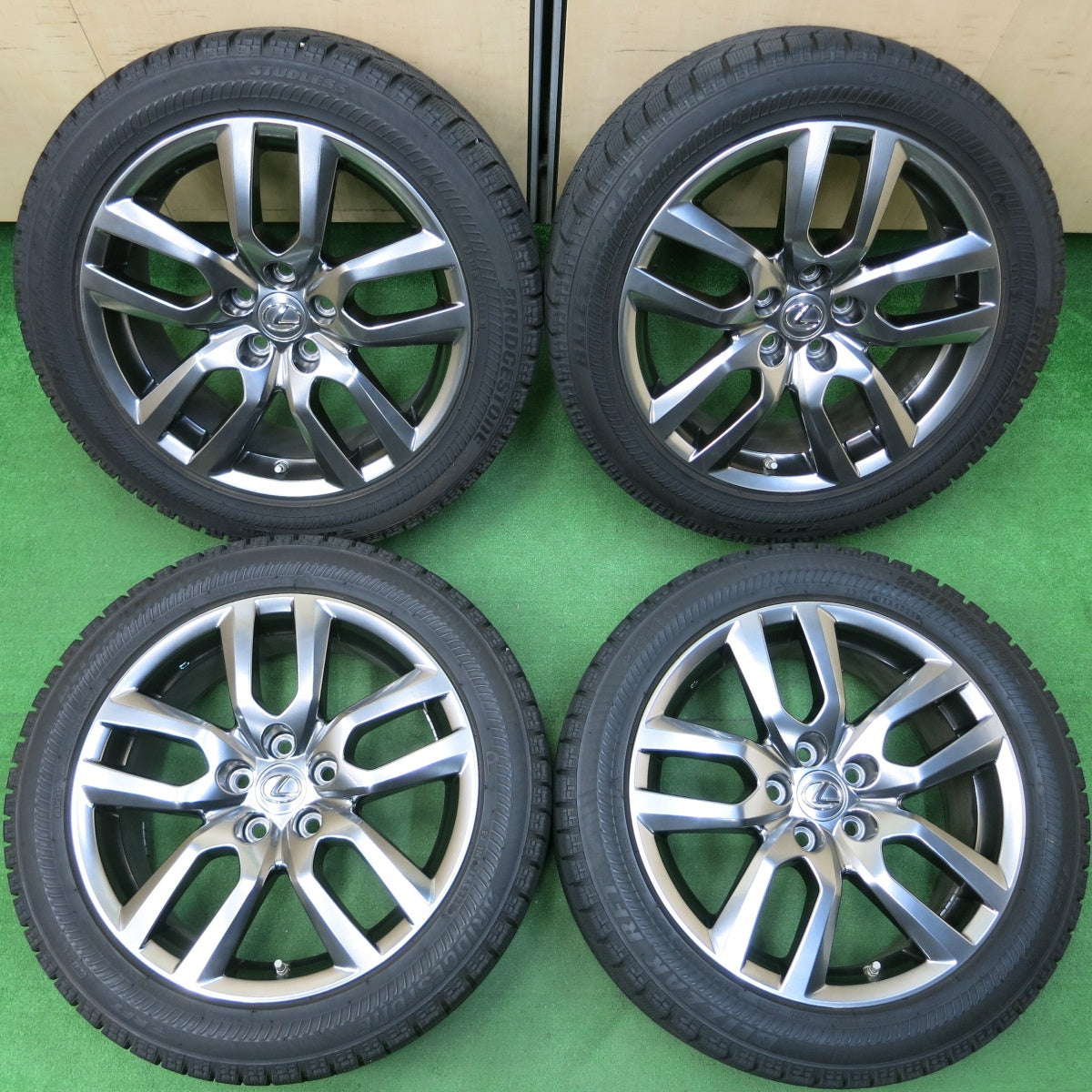 *送料無料* センサー付！バリ溝！21年！キレイ！9.5分★レクサス NX バージョンL 純正 225/50R18 スタッドレス ブリヂストン ブリザック RFT PCD114.3/5H★4042409イス