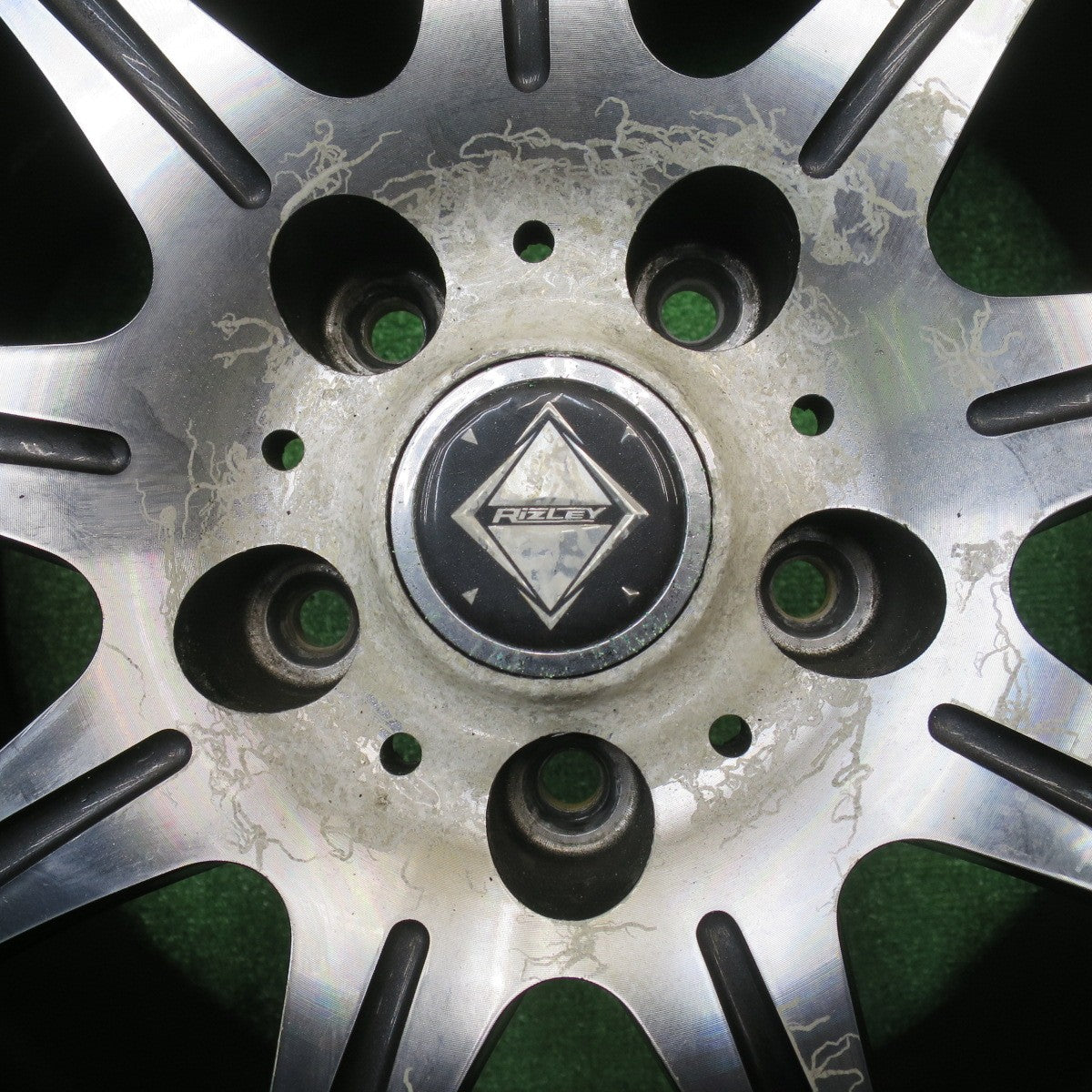 バリ溝！9.5分以上★スタッドレス 225/60R17 トーヨー ウインター トランパス TX RiZLEY ライツレー 17インチ PCD114.3/5H★5102604NJス