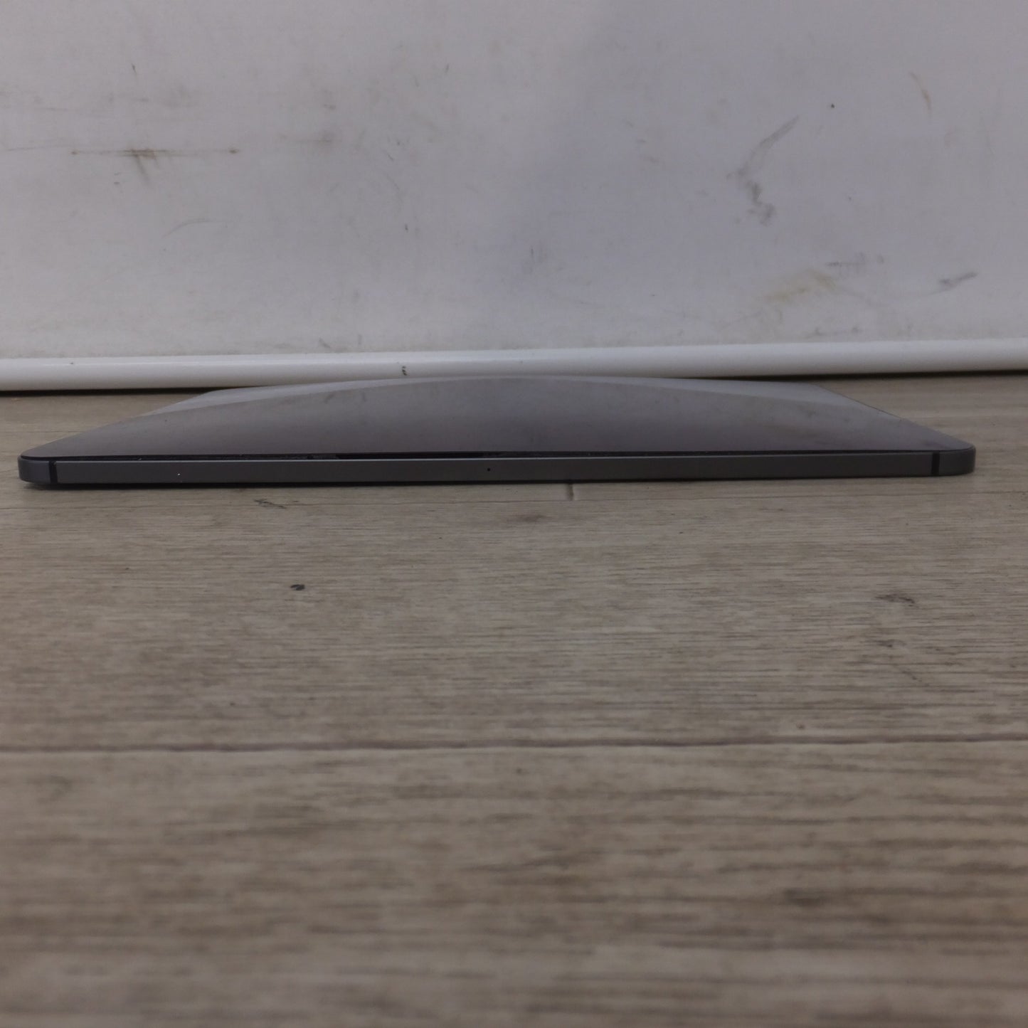 [送料無料] 現状品★アップル Apple iPad Pro 11-inch 第1世代 A1934 MU102J/A 256GB　ドコモ 判定 ○ SIMフリー★