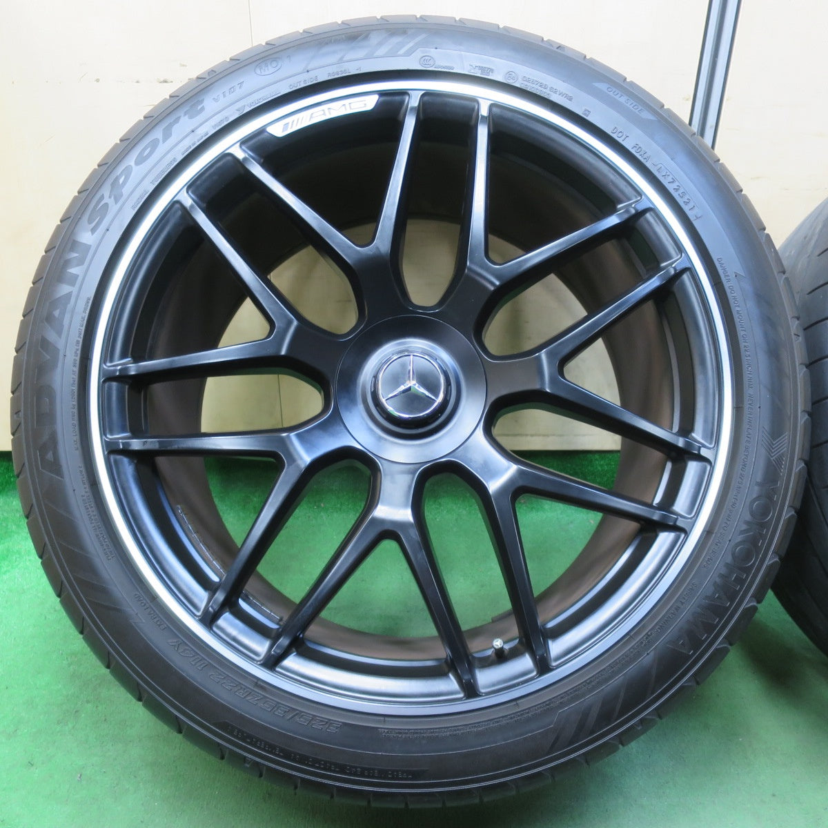[送料無料] キレイ！22年★ベンツ GLE 63 W167 V167 純正 AMG 285/40R22 325/35R22 ヨコハマ アドバン スポーツ V107 22インチ PCD112/5H★5012412イノ