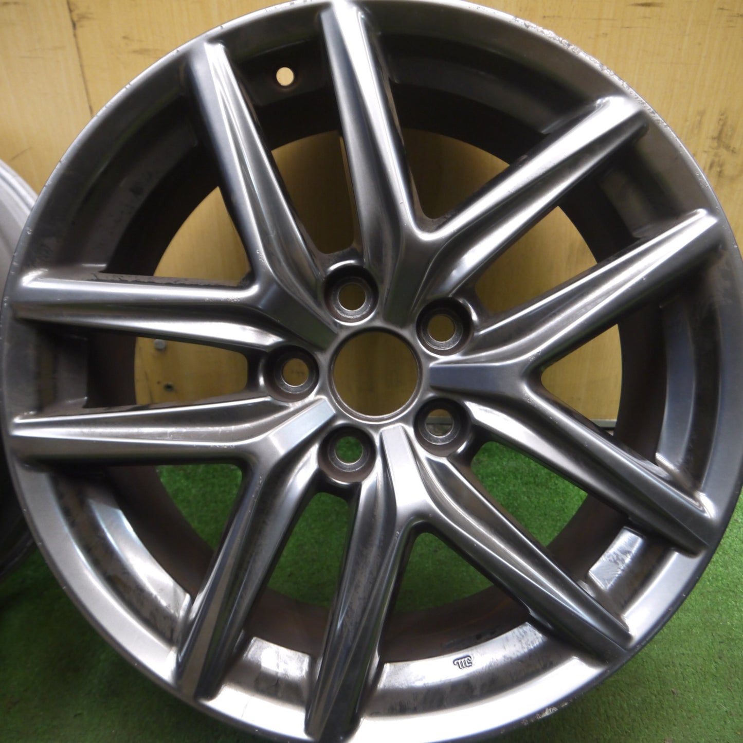 *送料無料* 2本価格★レクサス IS300 Fスポーツ 純正 ホイール 18インチ 18×8J 18×8.5J PCD114.3/5H★4041014Hホ