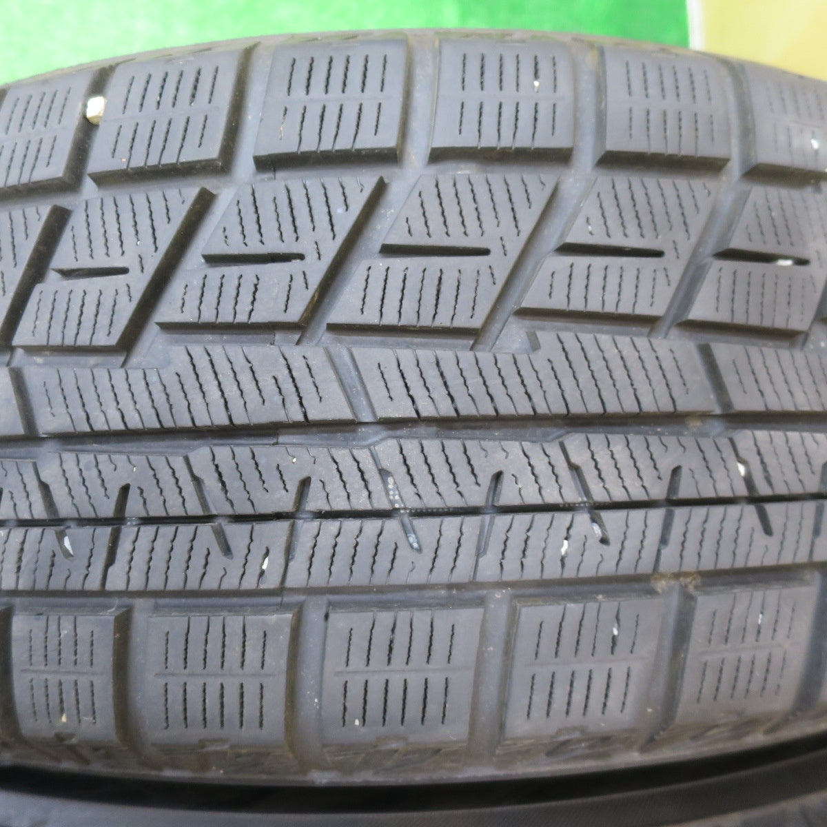 バリ溝！21年！9分★プリウス 等 195/65R15 スタッドレス ヨコハマ アイスガード iG60 STRANGER ストレンジャー 15インチ PCD100/5H★5110602NJス