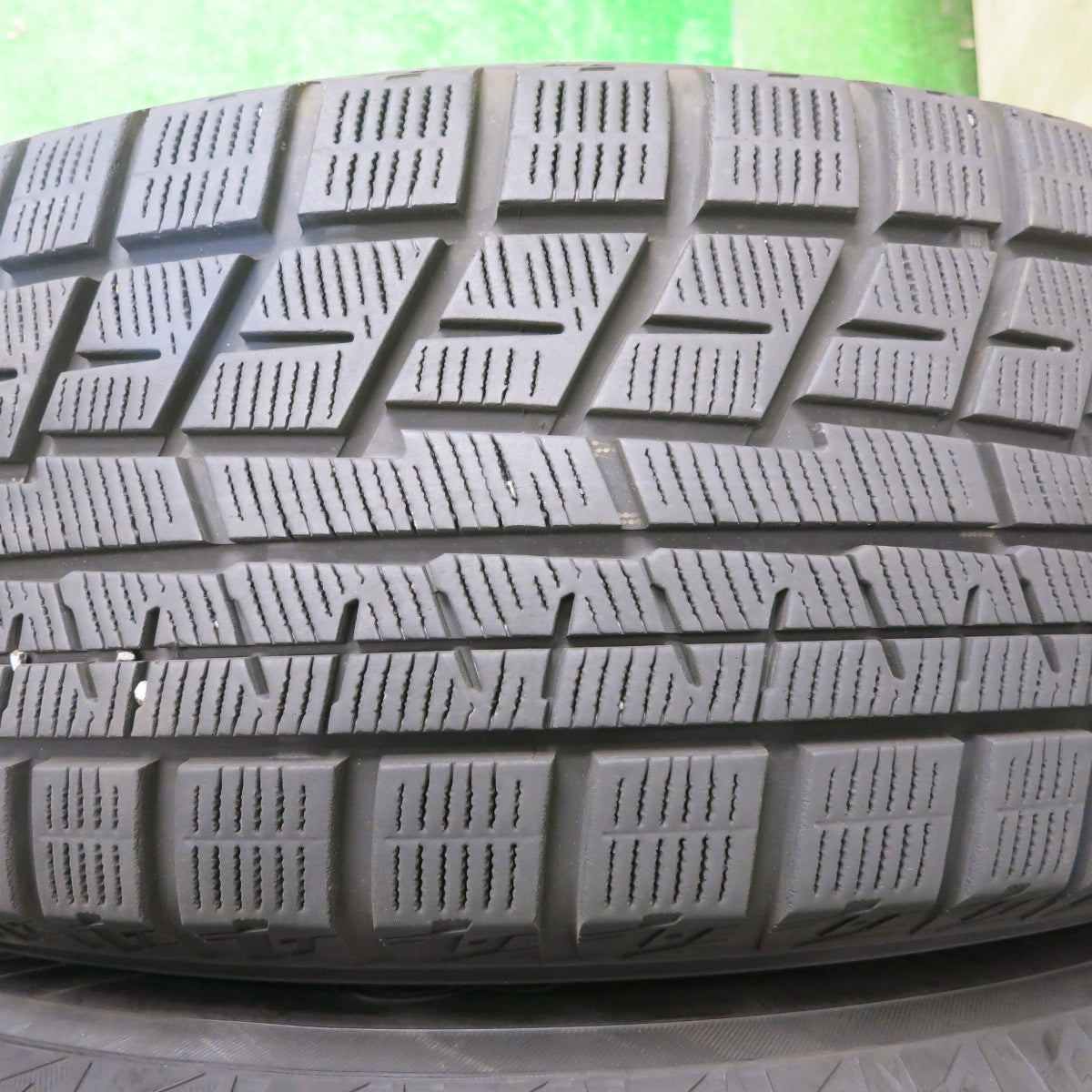 バリ溝！キレイ！9分★スタッドレス 215/65R16 ヨコハマ アイスガード iG60 STRANGER ストレンジャー 16インチ PCD114.3/5H★5051604NJス