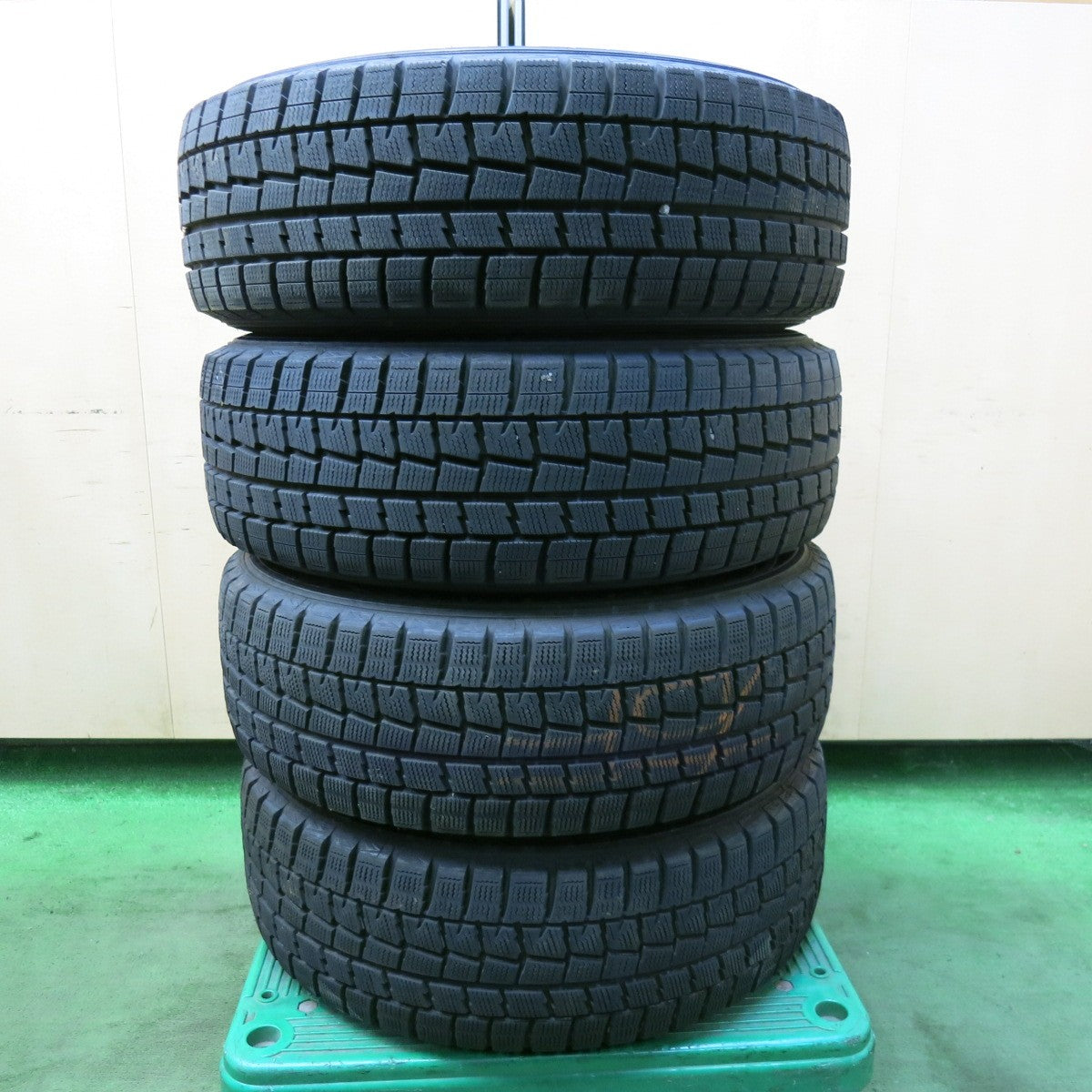 バリ溝！9.5分以上★スタッドレス 195/65R15 ダンロップ ウインターマックス WM01 EuroSpeed MANARAY SPORT ユーロスピード PCD114.3/5H★5090603SKス
