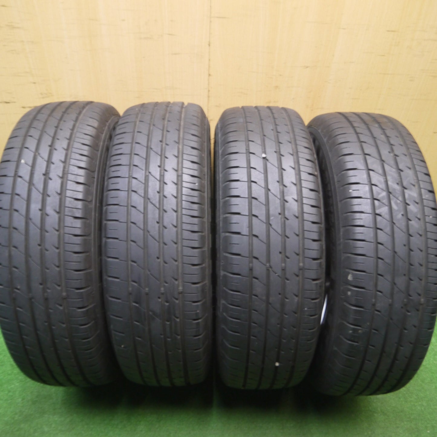 [送料無料] バリ溝！キレイ！9.5分★スズキ JB43W ジムニー シエラ 純正 205/70R15 ダンロップ エナセーブ RV504 15インチ PCD139.7/5H★4112202Hノ