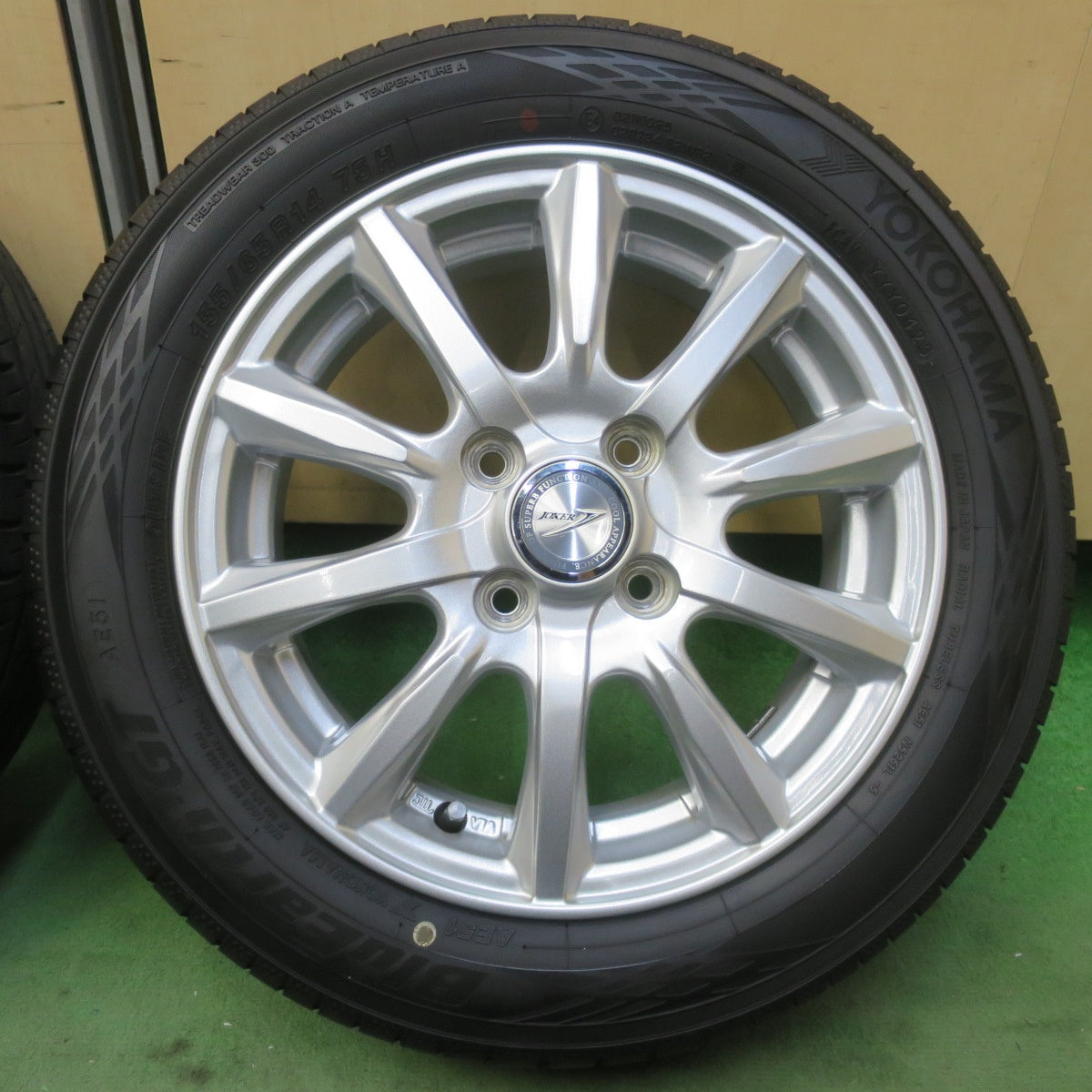 バリ溝！25年！キレイ！9分◎155/65R14 ヨコハマ BluEarth-GT AE51 JOKER ジョーカー ブルーアース 14インチ PCD100/4H◎6083113イノ