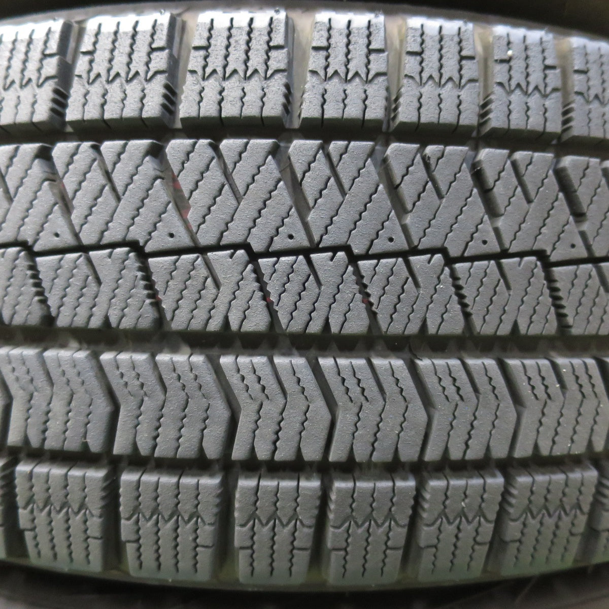 バリ溝！22年！キレイ！9分★プリウス 等 195/65R15 スタッドレス ブリヂストン ブリザック VRX2 ARREEST 15インチ PCD100/5H★5112703イス