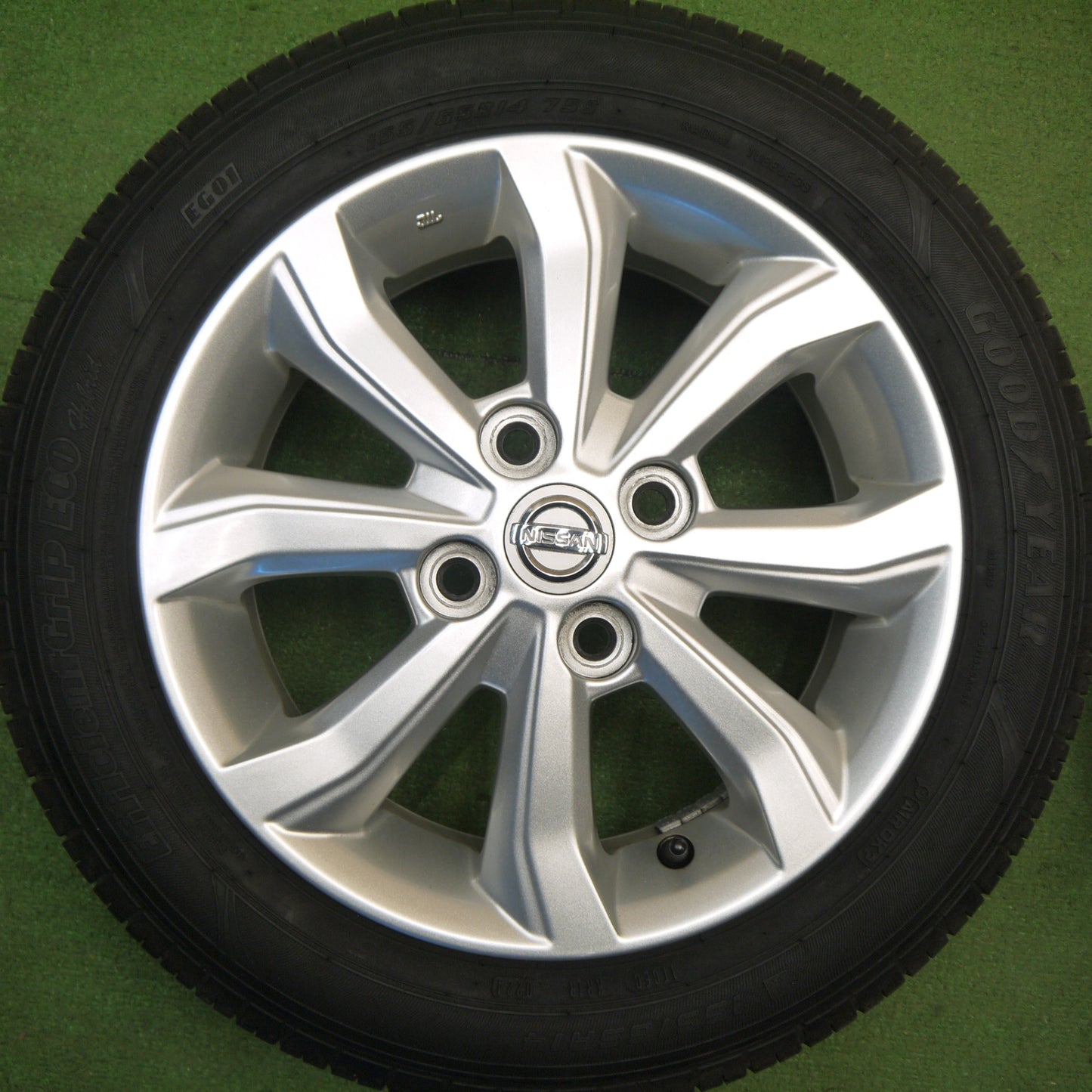 バリ溝！24年！キレイ！9分★日産 デイズ ルークス ハイウェイスター 純正 155/65R14 グッドイヤー EfficientGrip ECO hybrid EG01 14インチ PCD100/4H★6011605Hノ