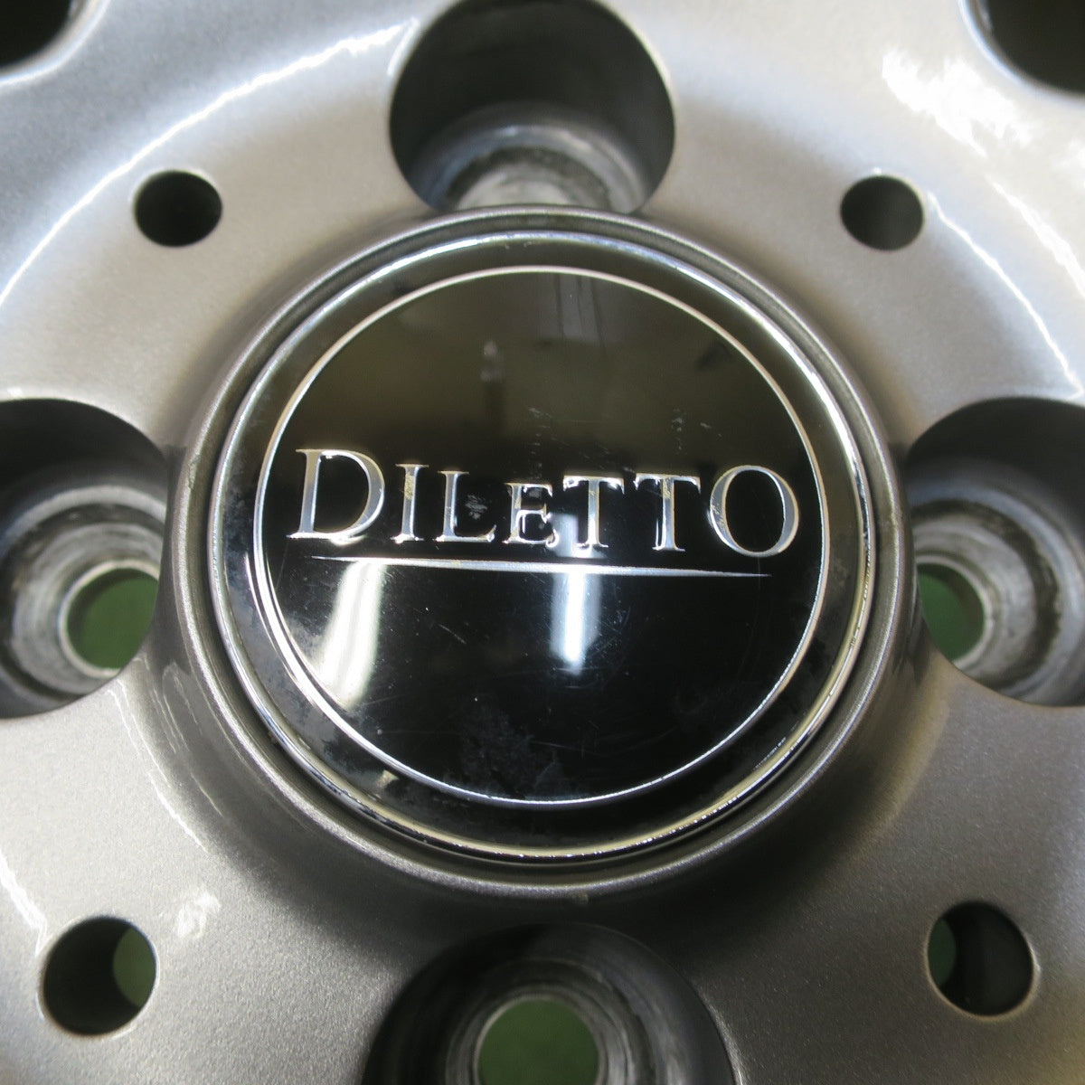 バリ溝！22年！キレイ！9.5分★スタッドレス 185/65R15 ヨコハマ アイスガード iG60 DILETTO ディレット 15インチ PCD100/4H★6033102イス