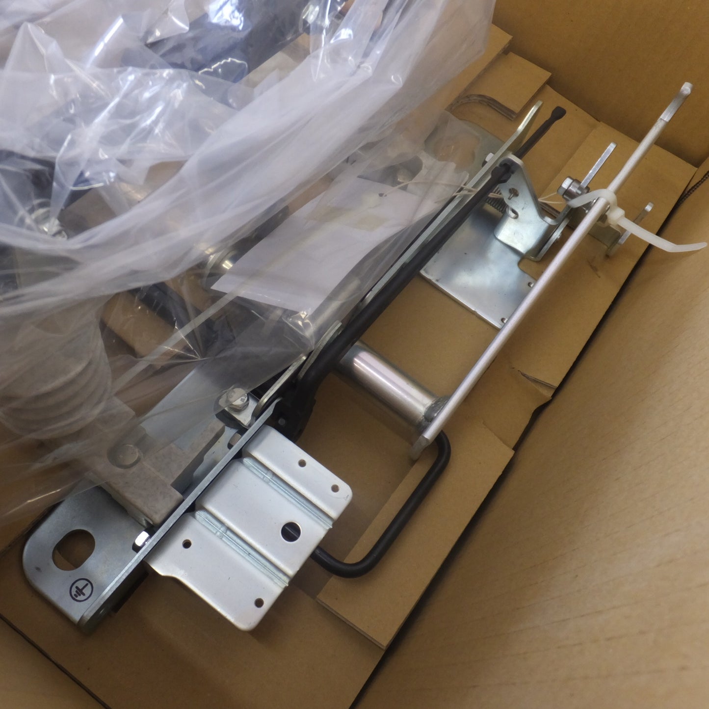 [送料無料] 未使用★三菱 MITSUBISHI 負荷開閉器 断路器 SCL-GHS1R-NNN　3.6/7.2kV 200A　限流ヒューズ T50A(CL-LB)★