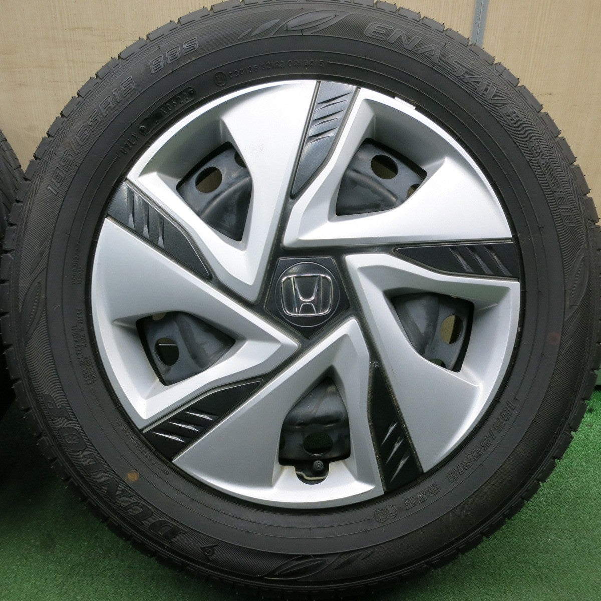 *送料無料* 超バリ溝！22年！ほぼ10分★ホンダ フリード ハイブリッド 純正 スチール 185/65R15 ダンロップ エナセーブ EC300 15インチ PCD114.3/5H★4050805HAノ