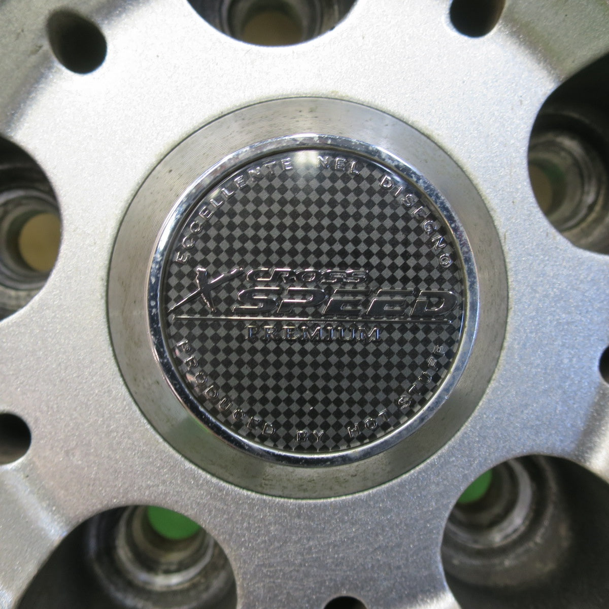 バリ溝！23年！9.5分★スタッドレス 205/60R16 トーヨー ウインター トランパス TX X CROSS SPEED PREMIUM 16インチ PCD114.3/5H★5051312イス