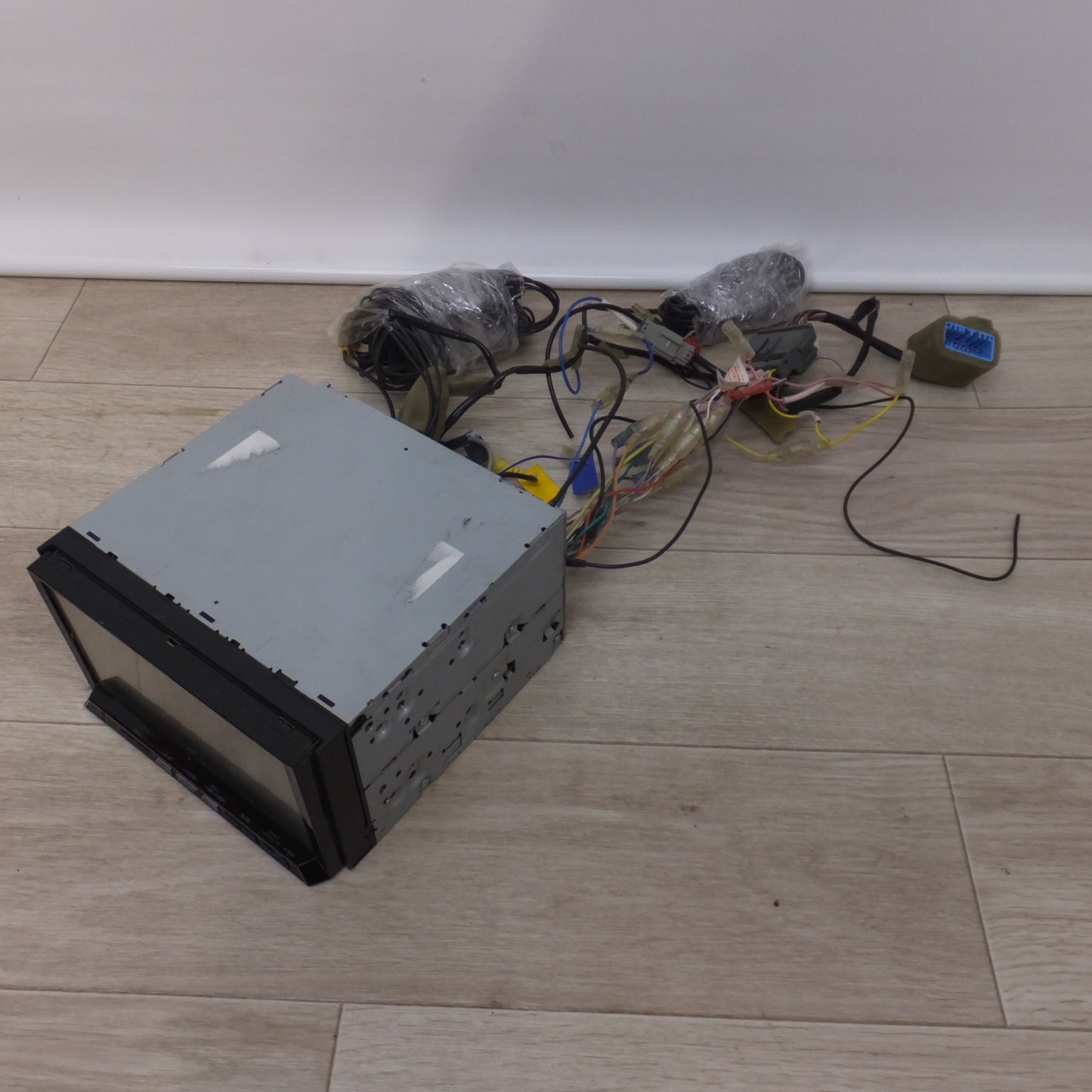 [送料無料] ★カロッツェリア carrozzeria AV一体型ナビ サイバーナビ AVIC-ZH77 パイオニア Pioneer[10]★