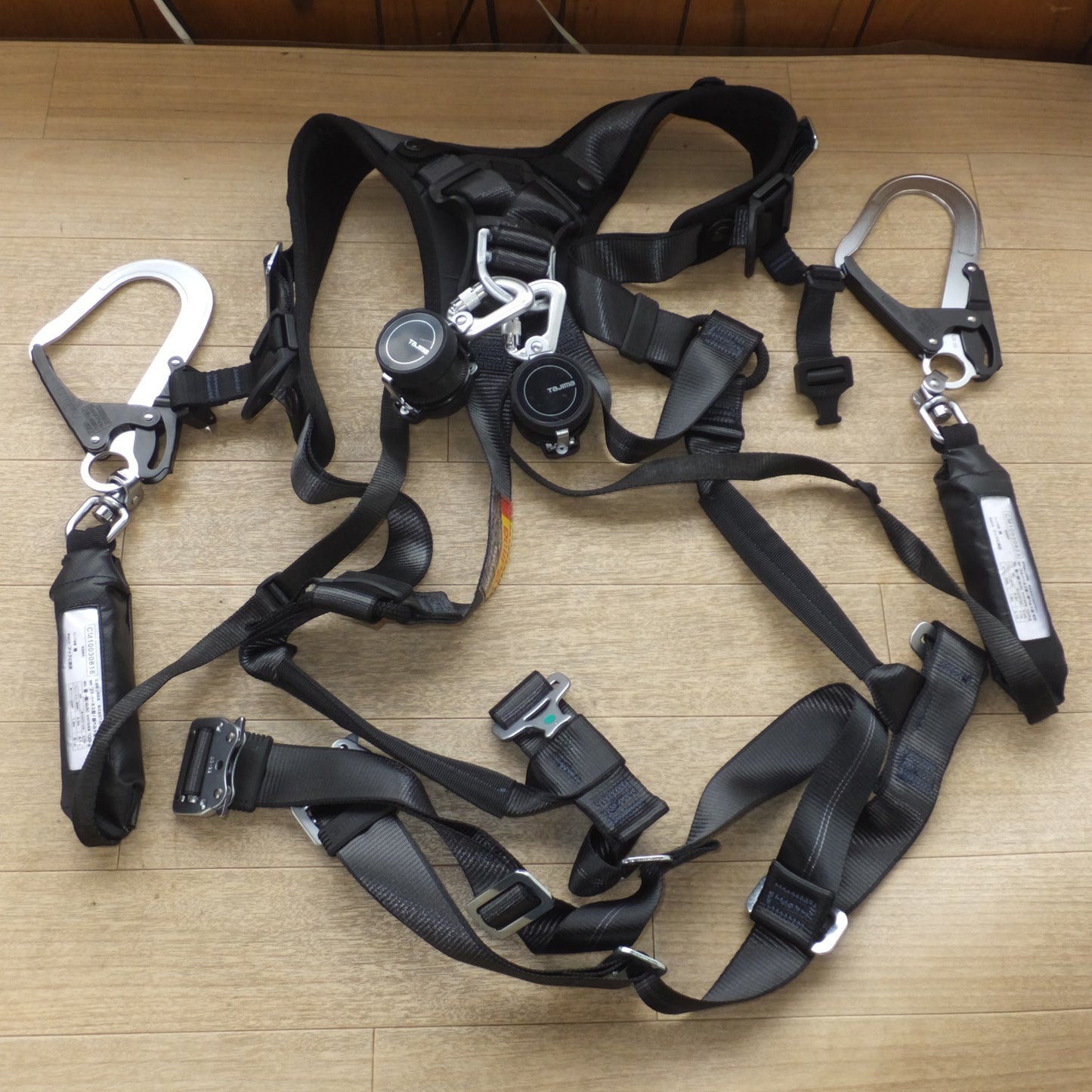 [送料無料] ★タジマ Tajima 墜落制止器具 フルハーネス型 胴ベルト型 兼用 第一種(4kN)　使用可能質量 100kg　Fサイズ★