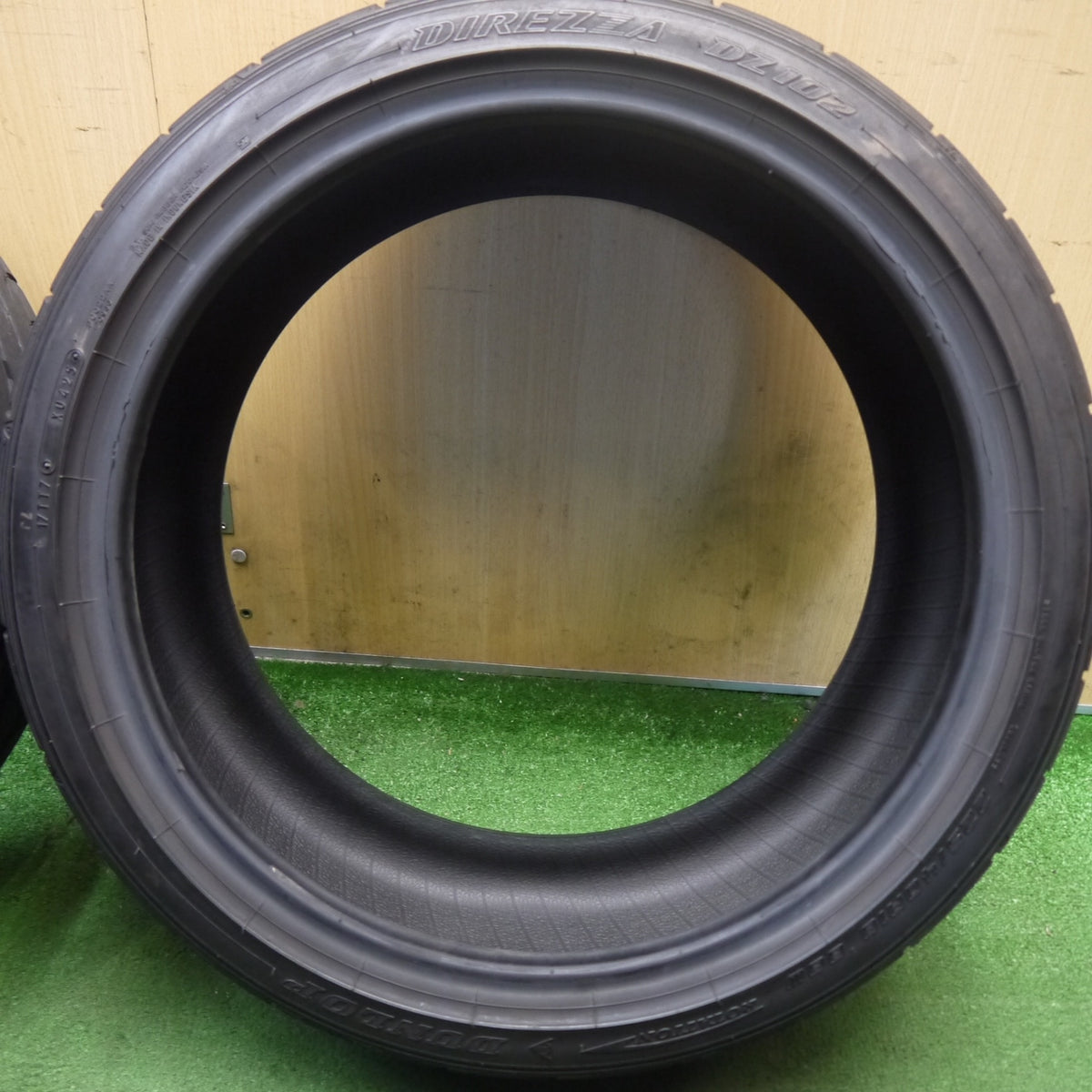 4本価格！25年◎225/40R18 ダンロップ DIREZZA DZ102 ディレッツァ タイヤ 18インチ GR 86 BRZ ヤリス カローラ スポーツ 等◎6100503Hノタ