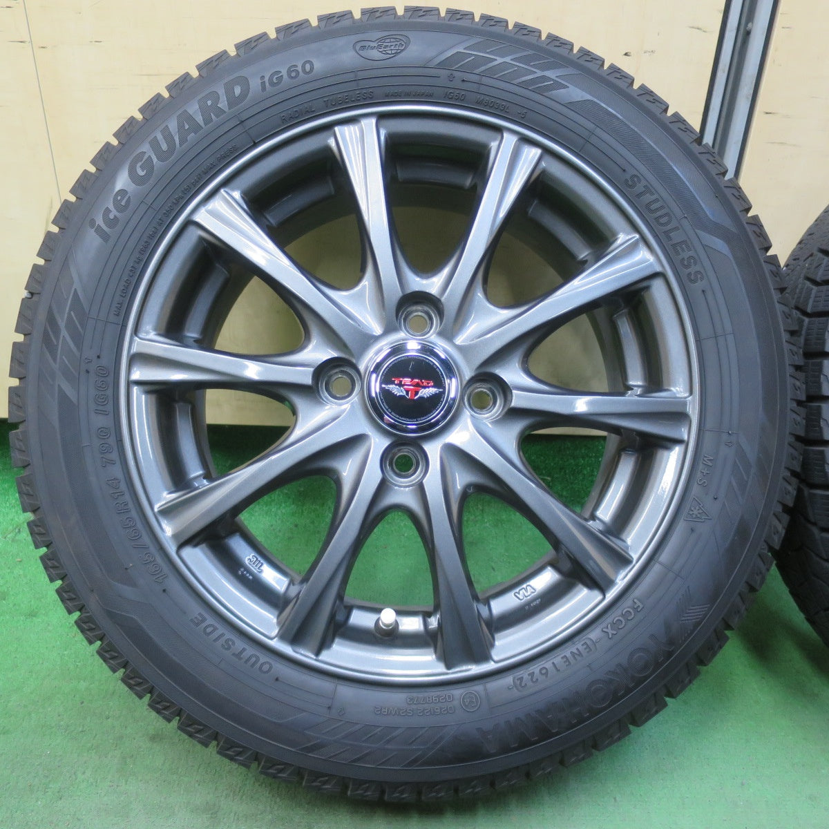 バリ溝！22年！キレイ！9分★スタッドレス 165/65R14 ヨコハマ アイスガード iG60 TEAD テッド 14インチ PCD100/4H★5122910イス