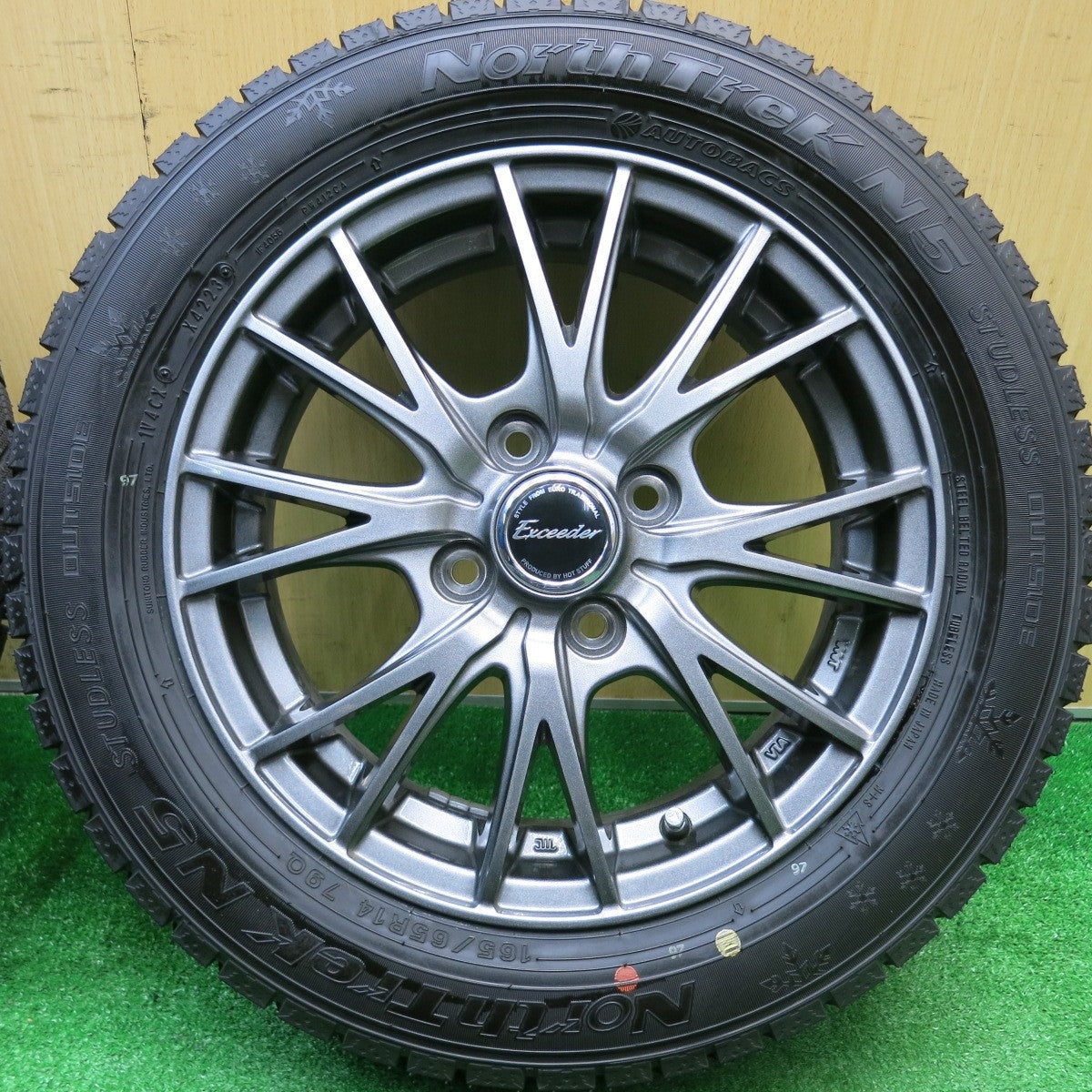 ほぼ未使用！23年！キレイ★スタッドレス 165/65R14 オートバックス ノーストレック N5 Exceeder エクシーダー 14インチ ソリオ ハスラー 等 PCD100/4H★5110614HAス