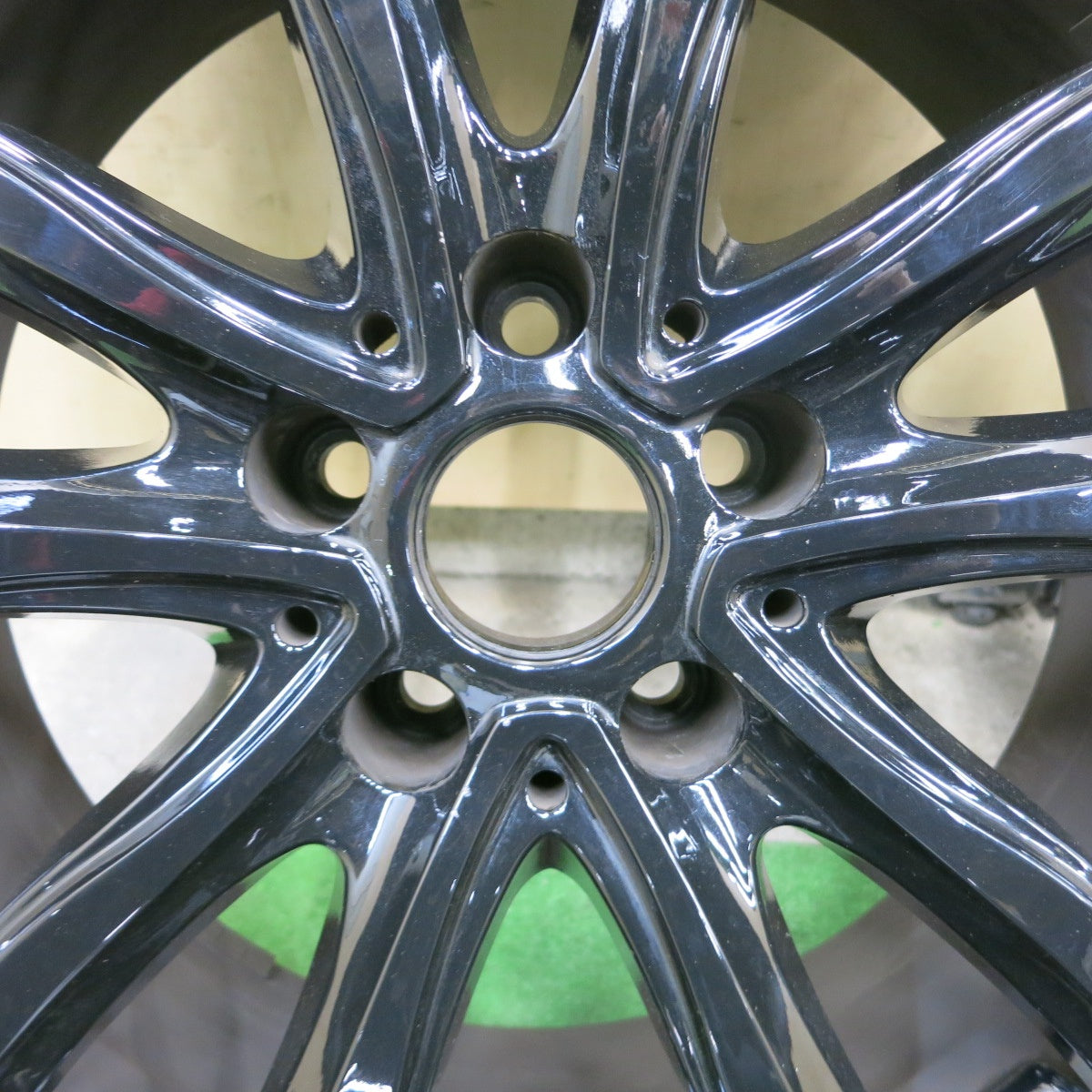 バリ溝！8.5分★BMW 等 MAK FAHR 225/60R18 スタッドレス ブリヂストン ブリザック DM-V3 18インチ マック ファー PCD112/5H★5051201ナス