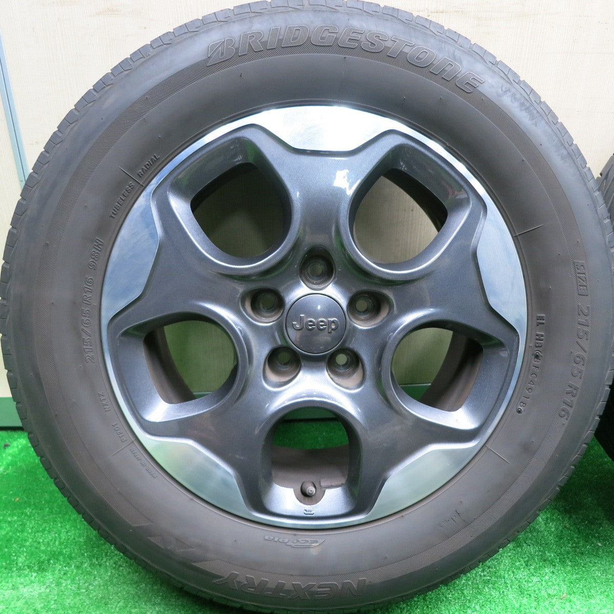 [送料無料] バリ溝！キレイ！8.5分★JEEP ジープ レネゲード 純正 215/65R16 ブリヂストン ネクストリー エコピア 16インチ PCD110/5H★4091403HAノ